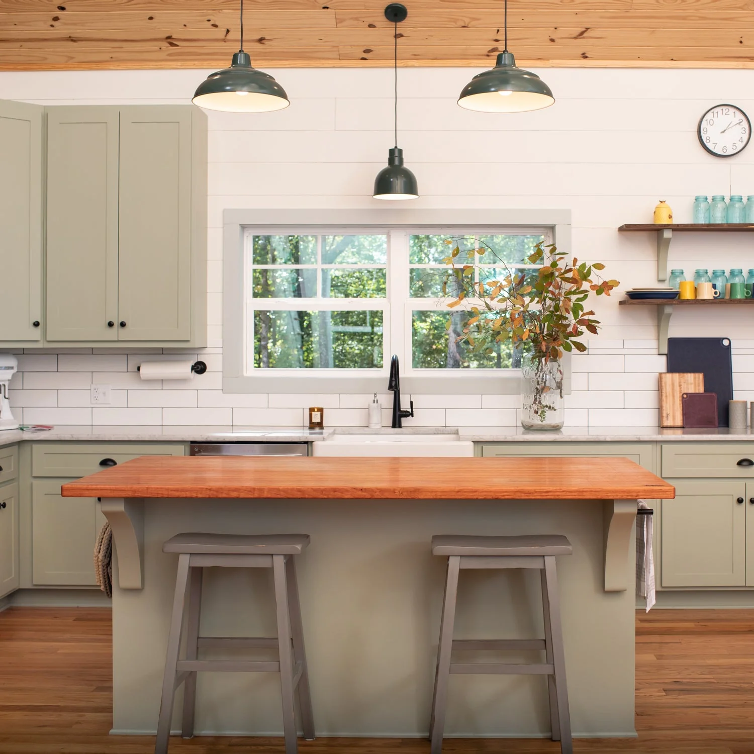 1176-cherry-island-top-polyurethane-finish-1.webp