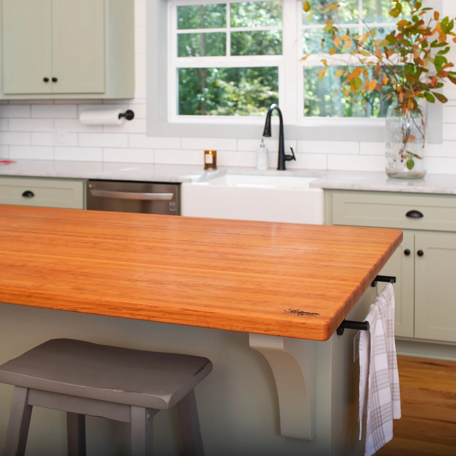 1176-cherry-island-top-polyurethane-finish-1.webp