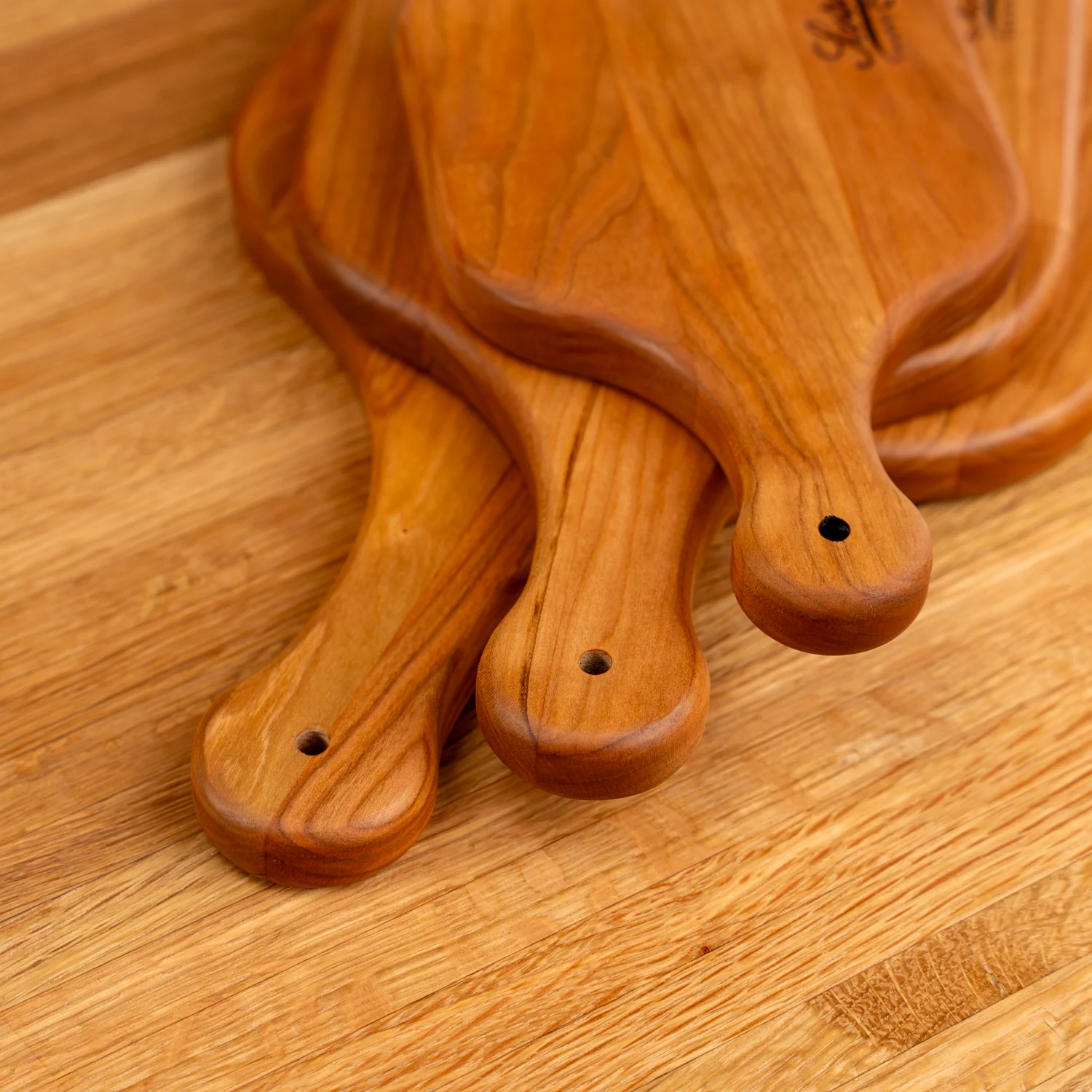 1332-cherry-square-cheese-board-1.webp