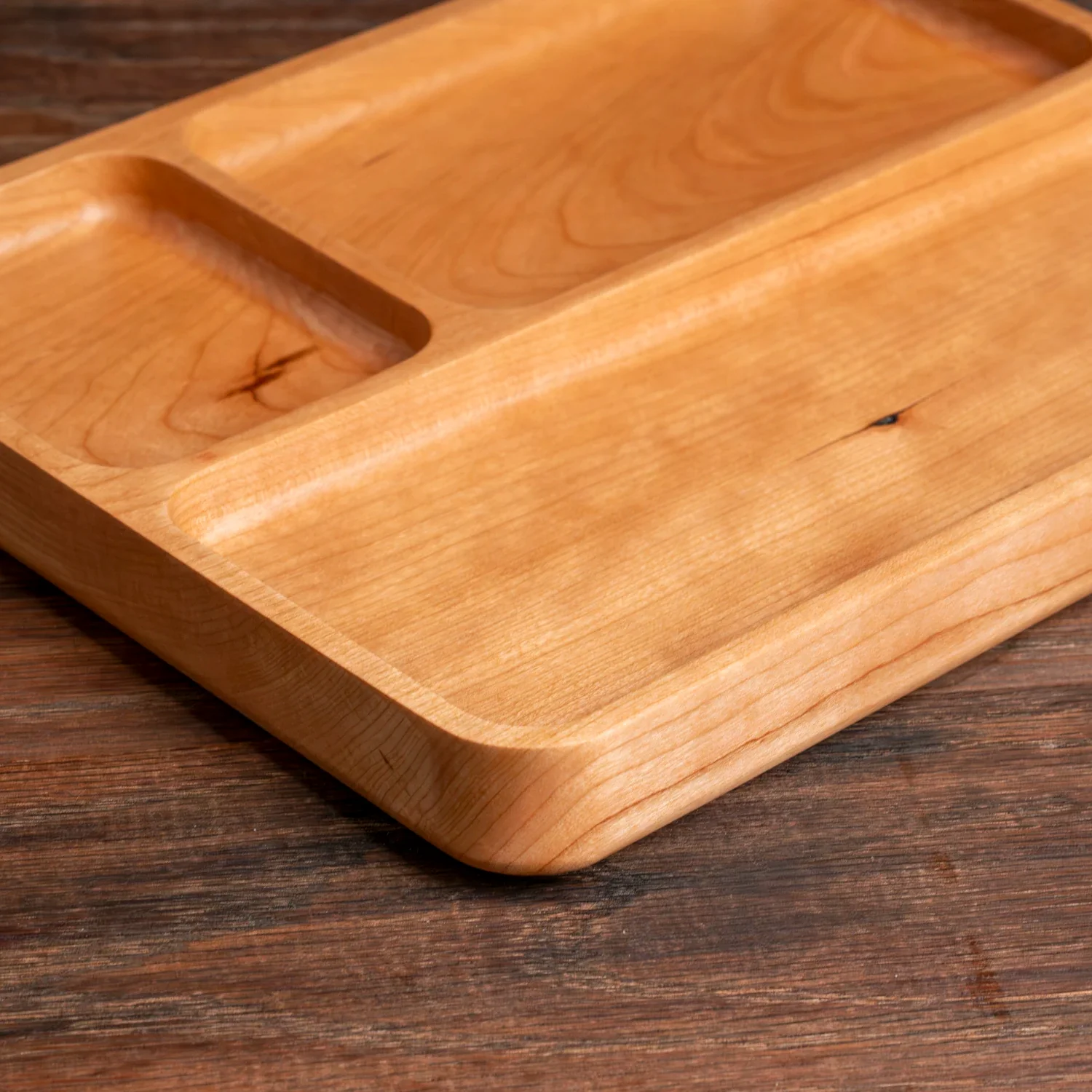 1337-cherry-wooden-valet-1.webp