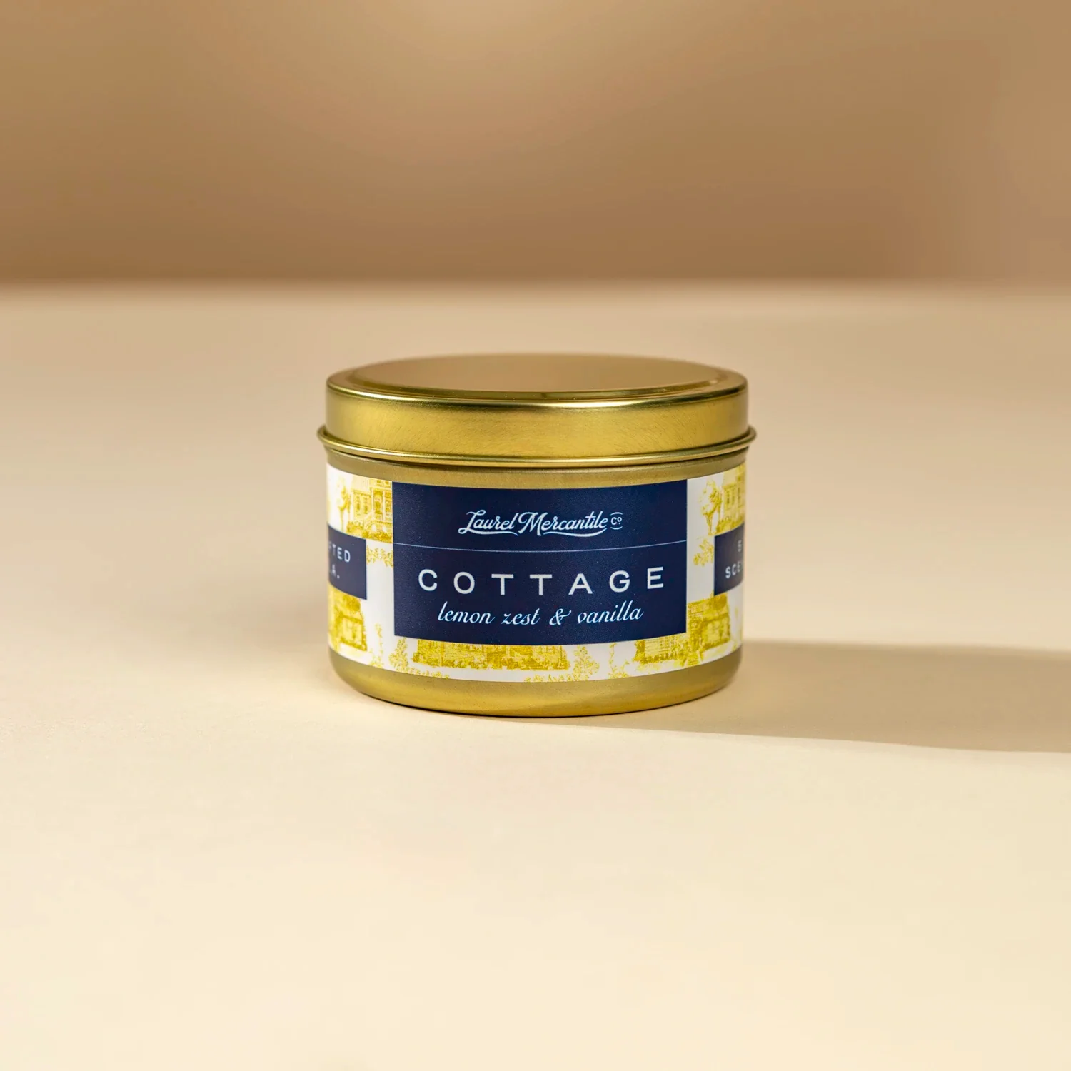 1374-cottage-5-oz-candle-1.webp