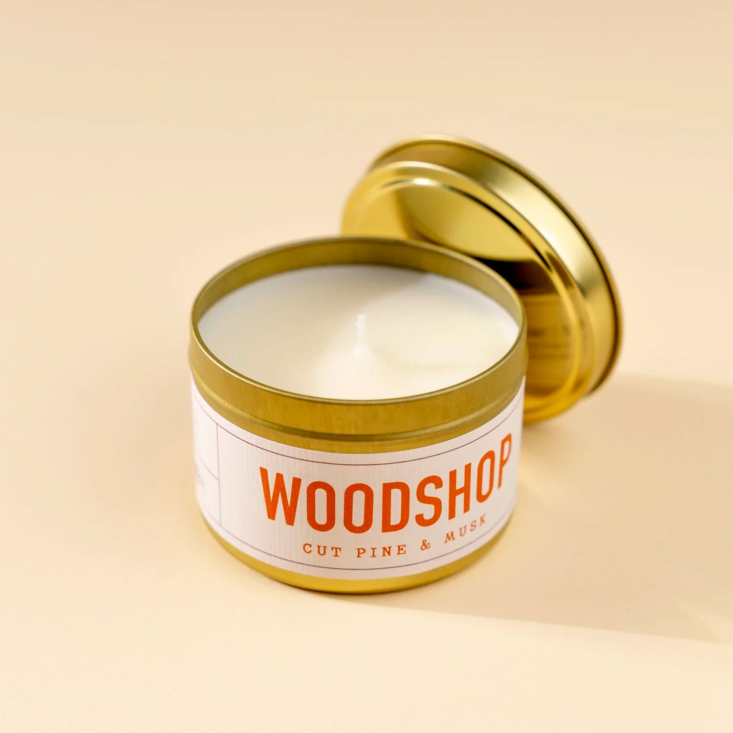 142-woodshop-5-oz-candle-1.webp