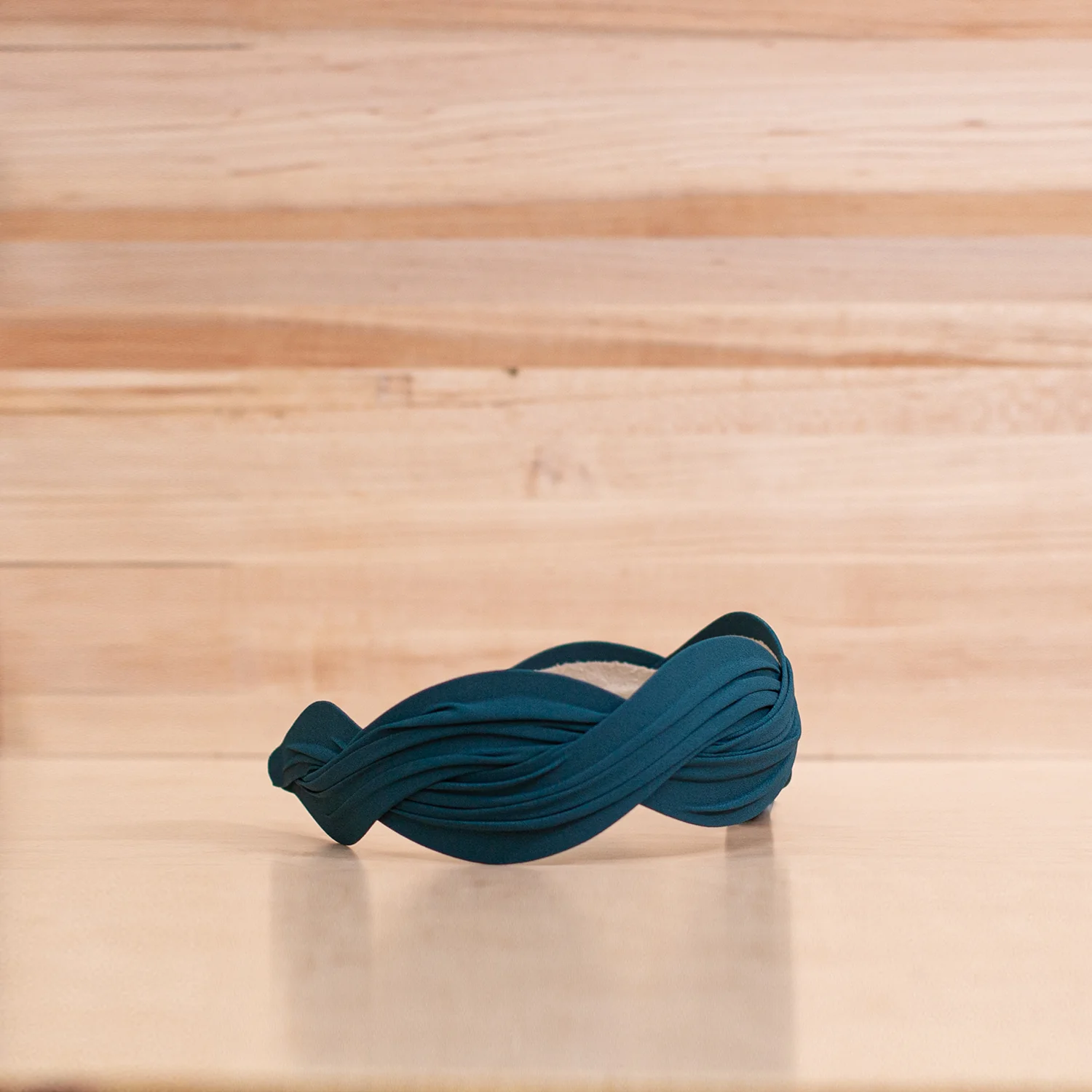 1487-emily-s-solid-headband-1.webp