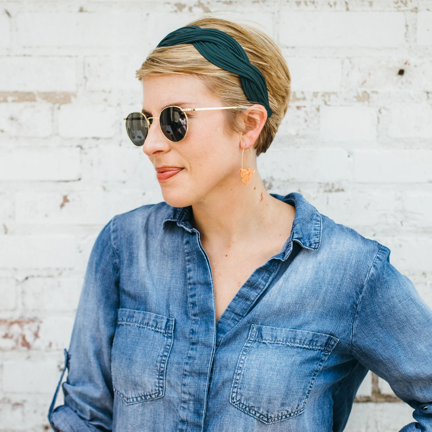 1487-emily-s-solid-headband-1.webp