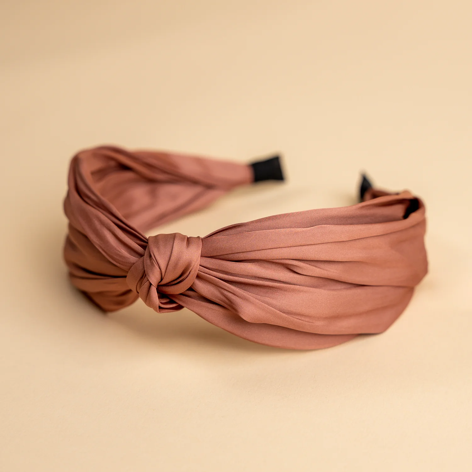 1498-erin-s-solid-top-knot-headband-1.webp