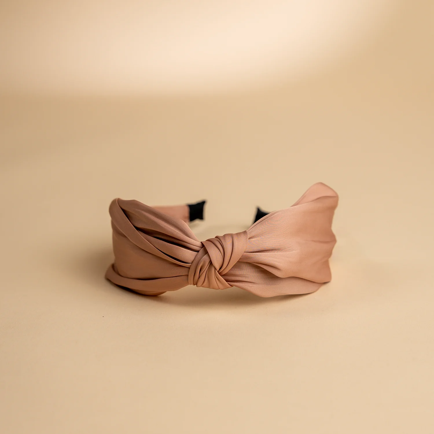 1498-erin-s-solid-top-knot-headband-1.webp
