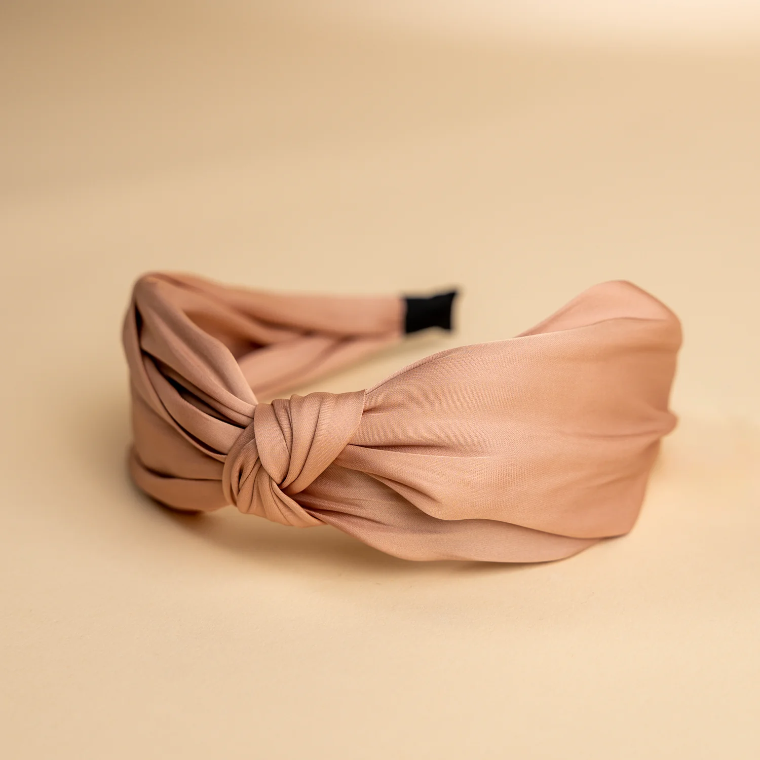 1498-erin-s-solid-top-knot-headband-1.webp