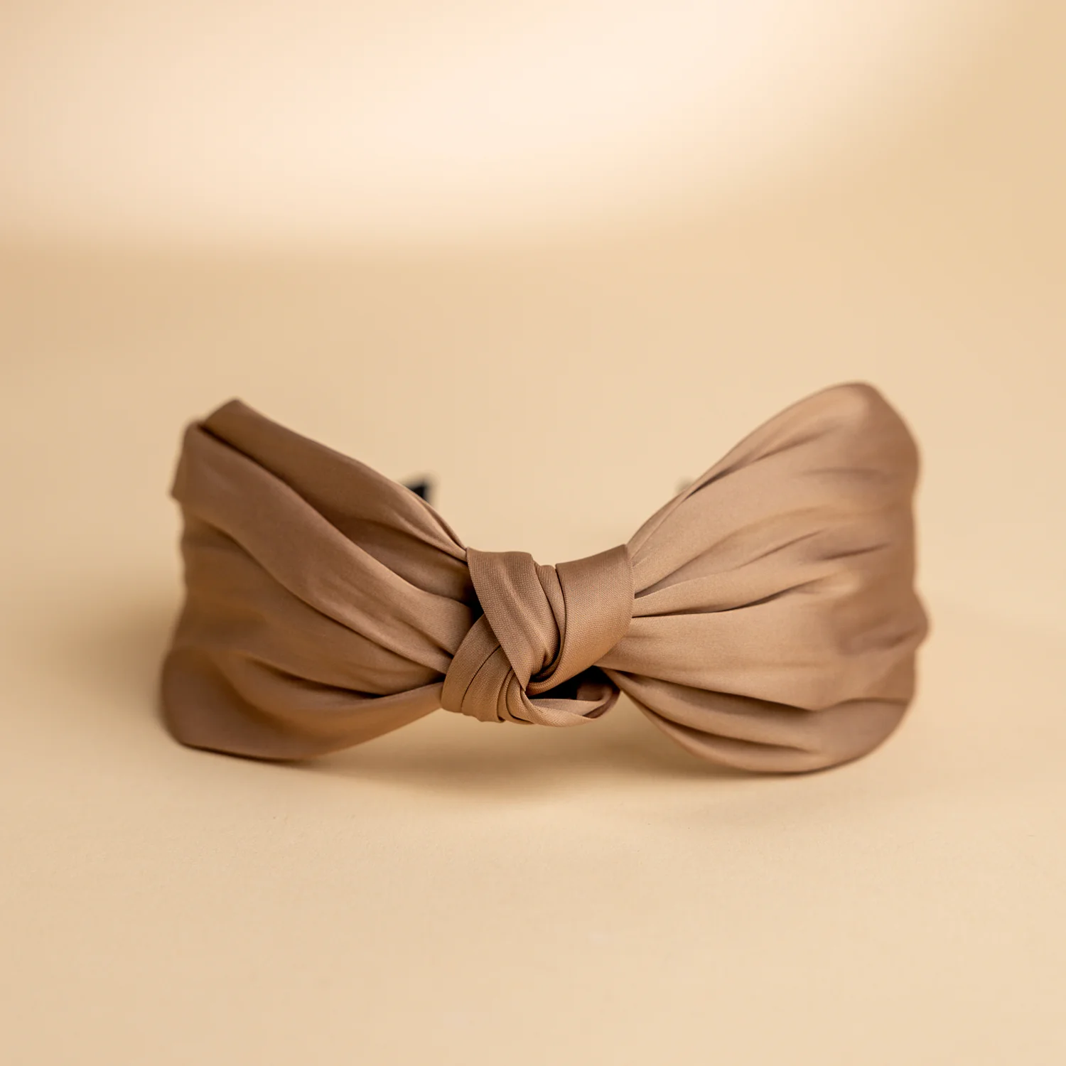 1498-erin-s-solid-top-knot-headband-1.webp