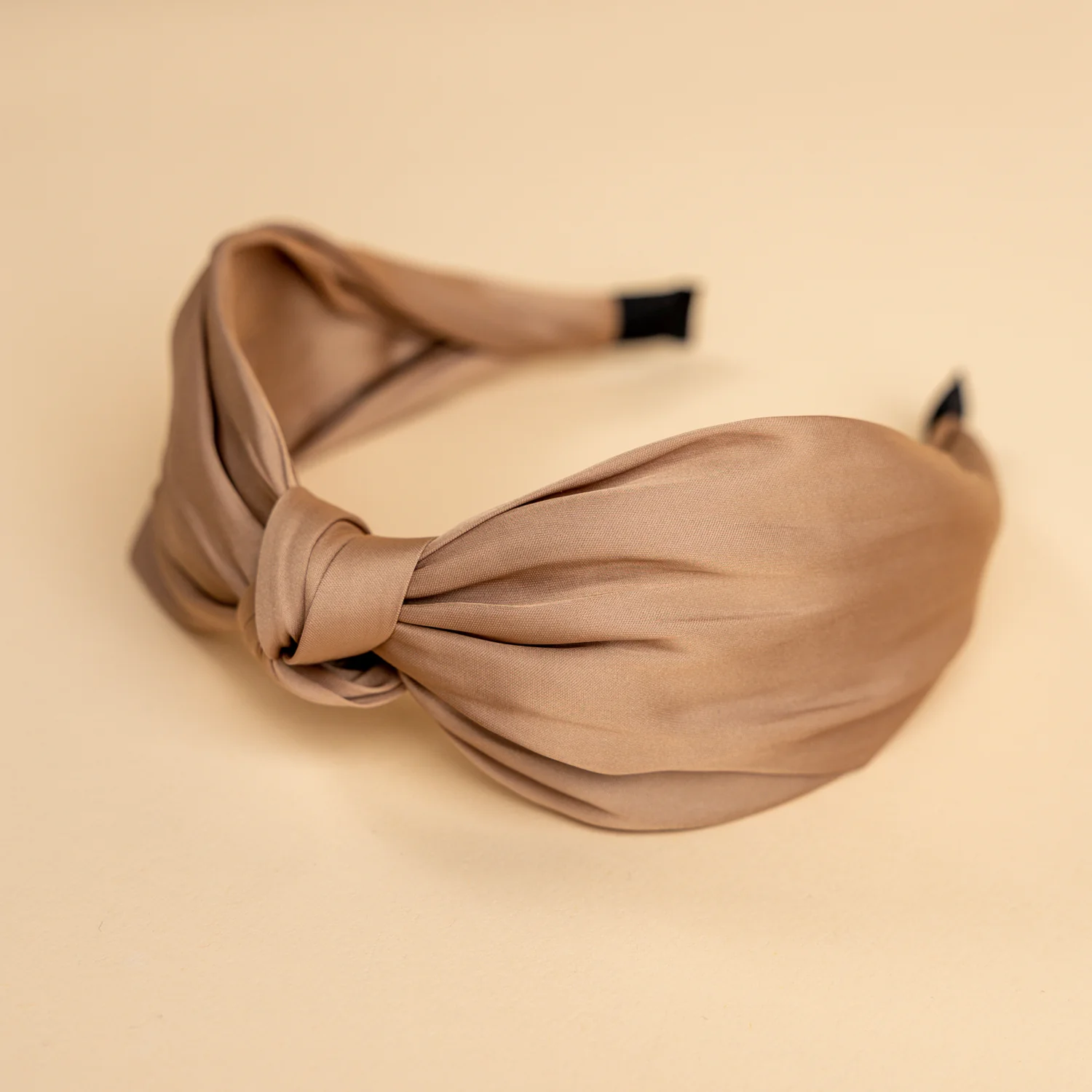 1498-erin-s-solid-top-knot-headband-1.webp