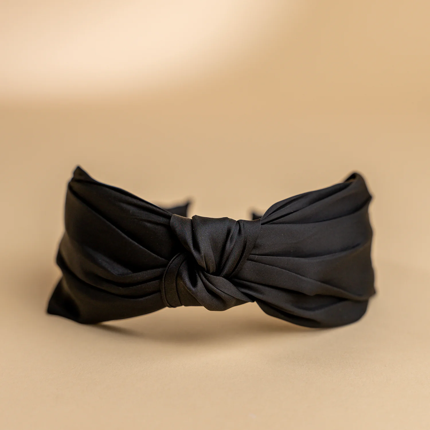 1498-erin-s-solid-top-knot-headband-1.webp