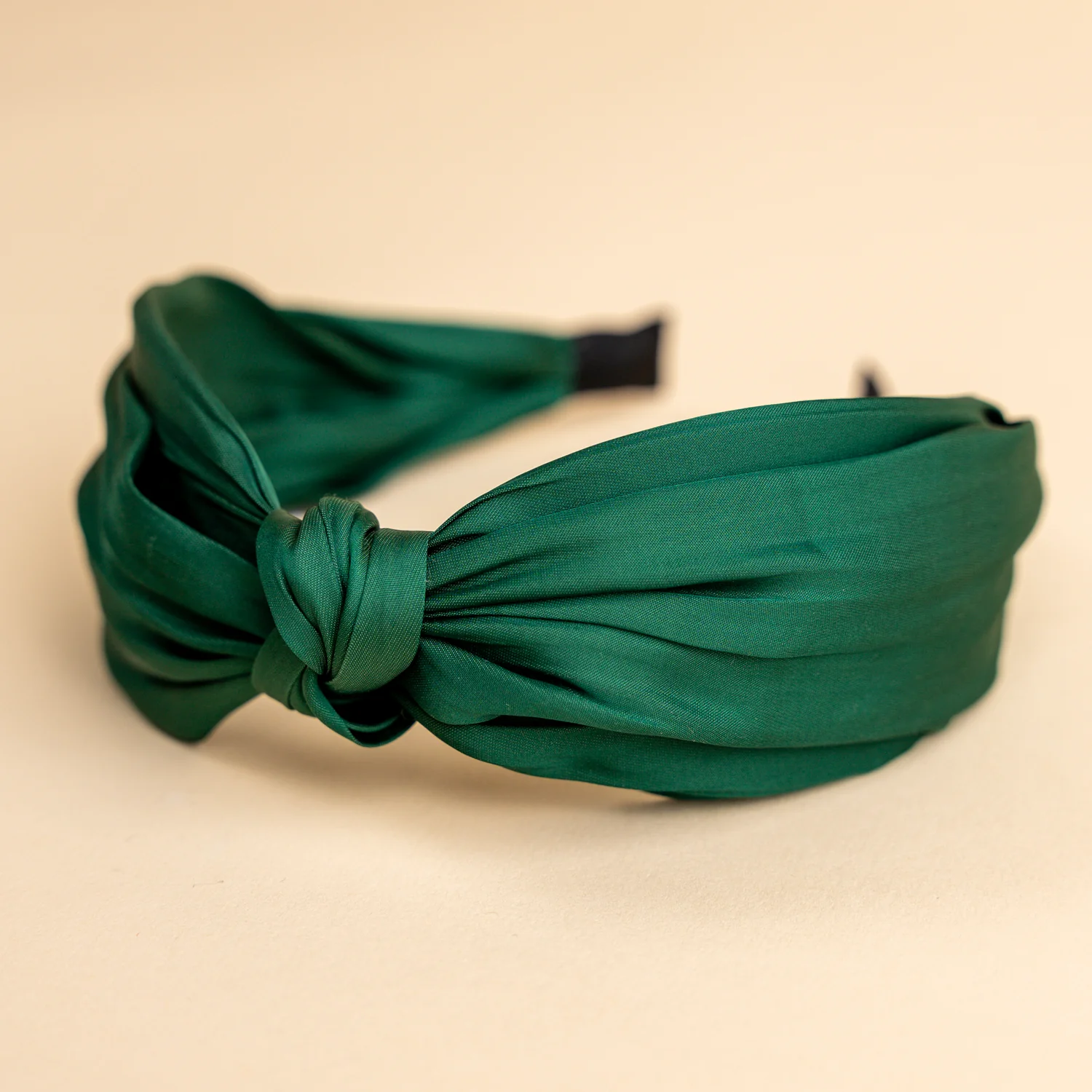 1498-erin-s-solid-top-knot-headband-1.webp
