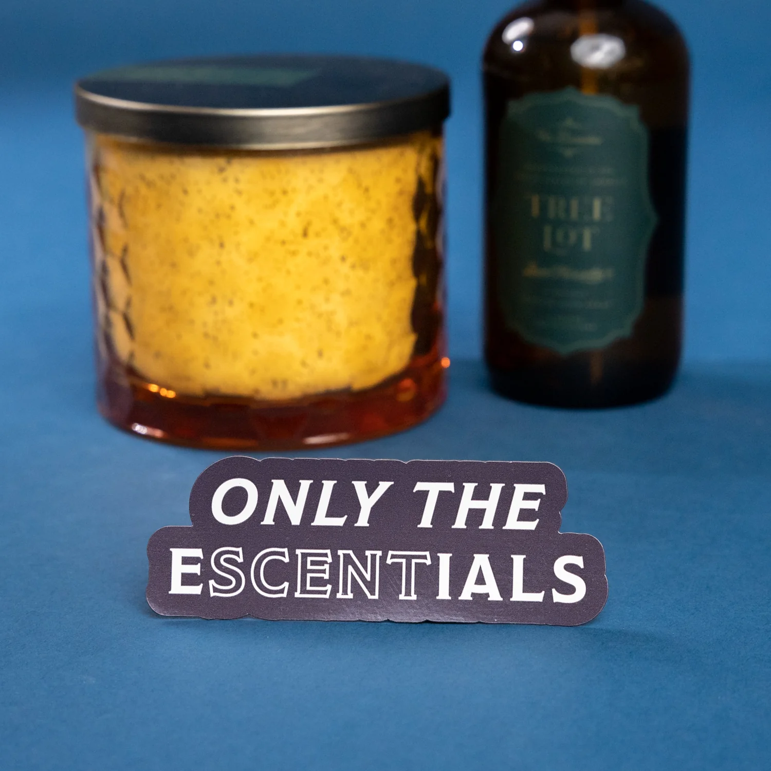 Escentials Magnet