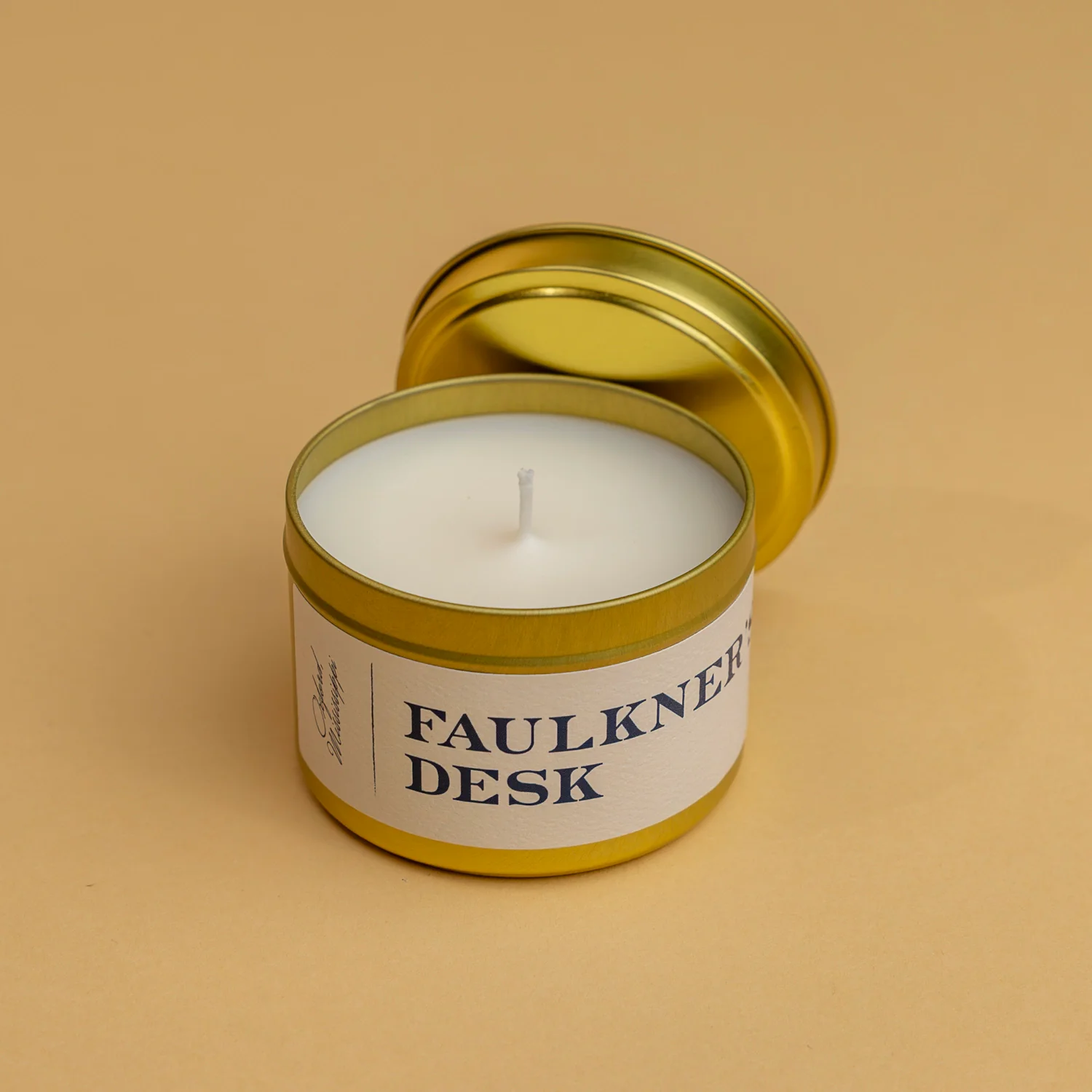 1551-faulkner-s-desk-5-oz-candle-1.webp