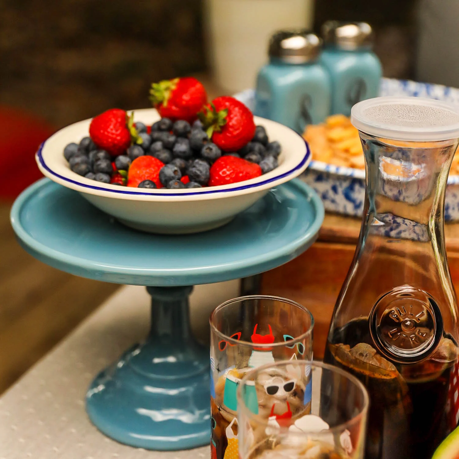 Georgia Blue Cake Stand