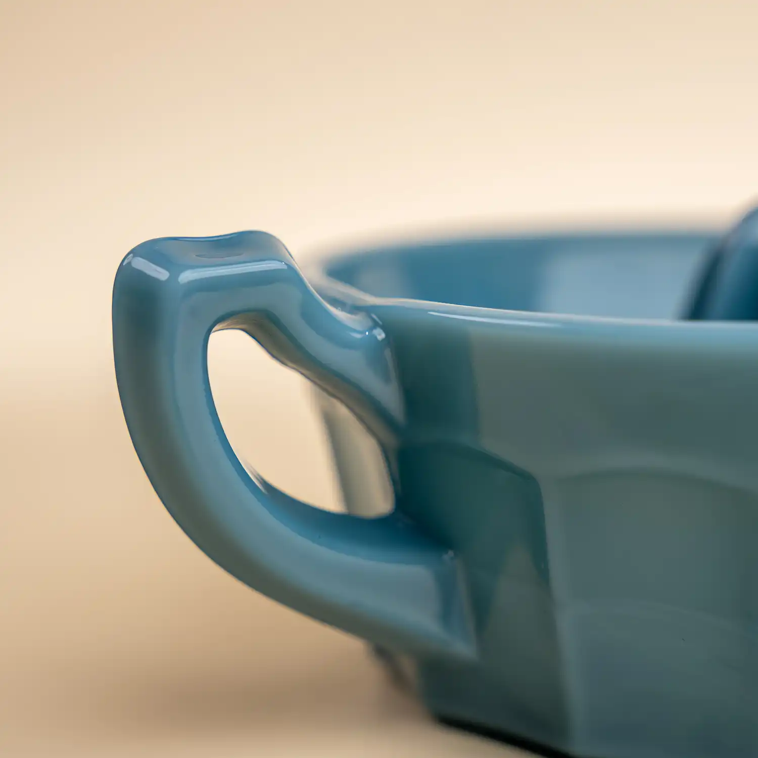 1632-georgia-blue-juice-reamer-1.webp
