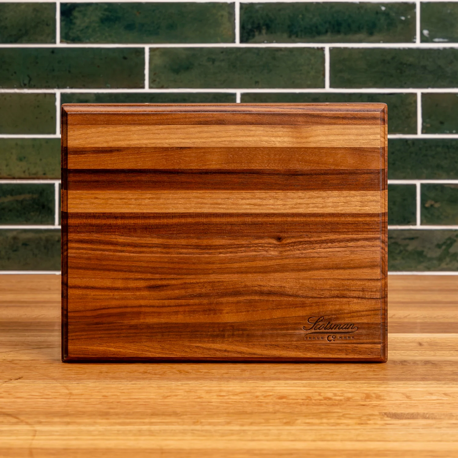 176-walnut-classic-butcher-block-1.webp