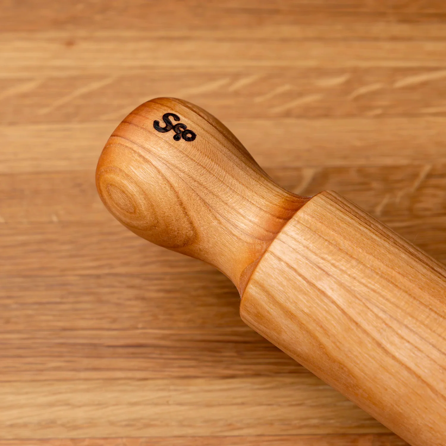 184-mini-traditional-rolling-pin-1.webp