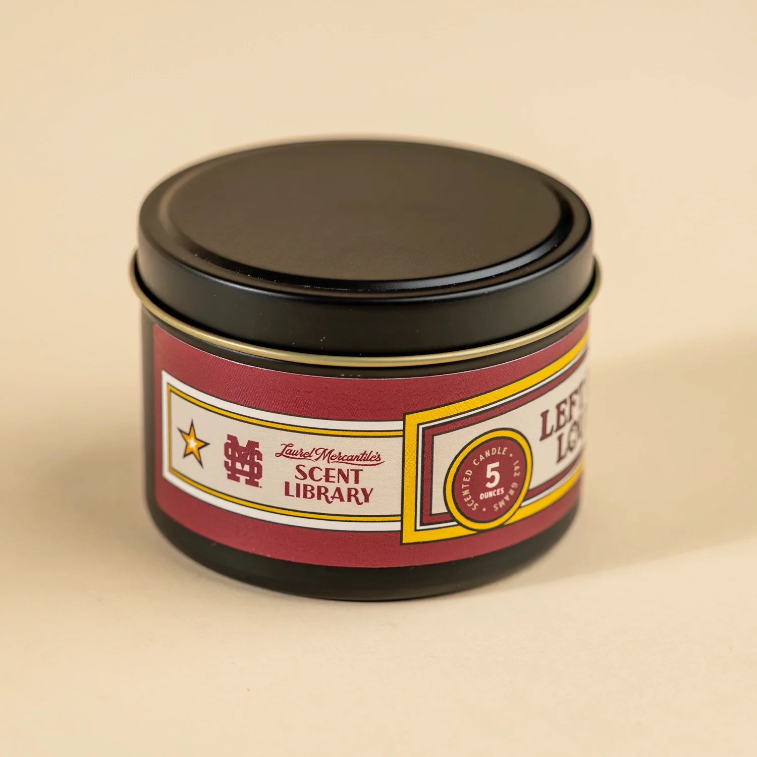 1914-left-field-lounge-5-oz-candle-1.webp