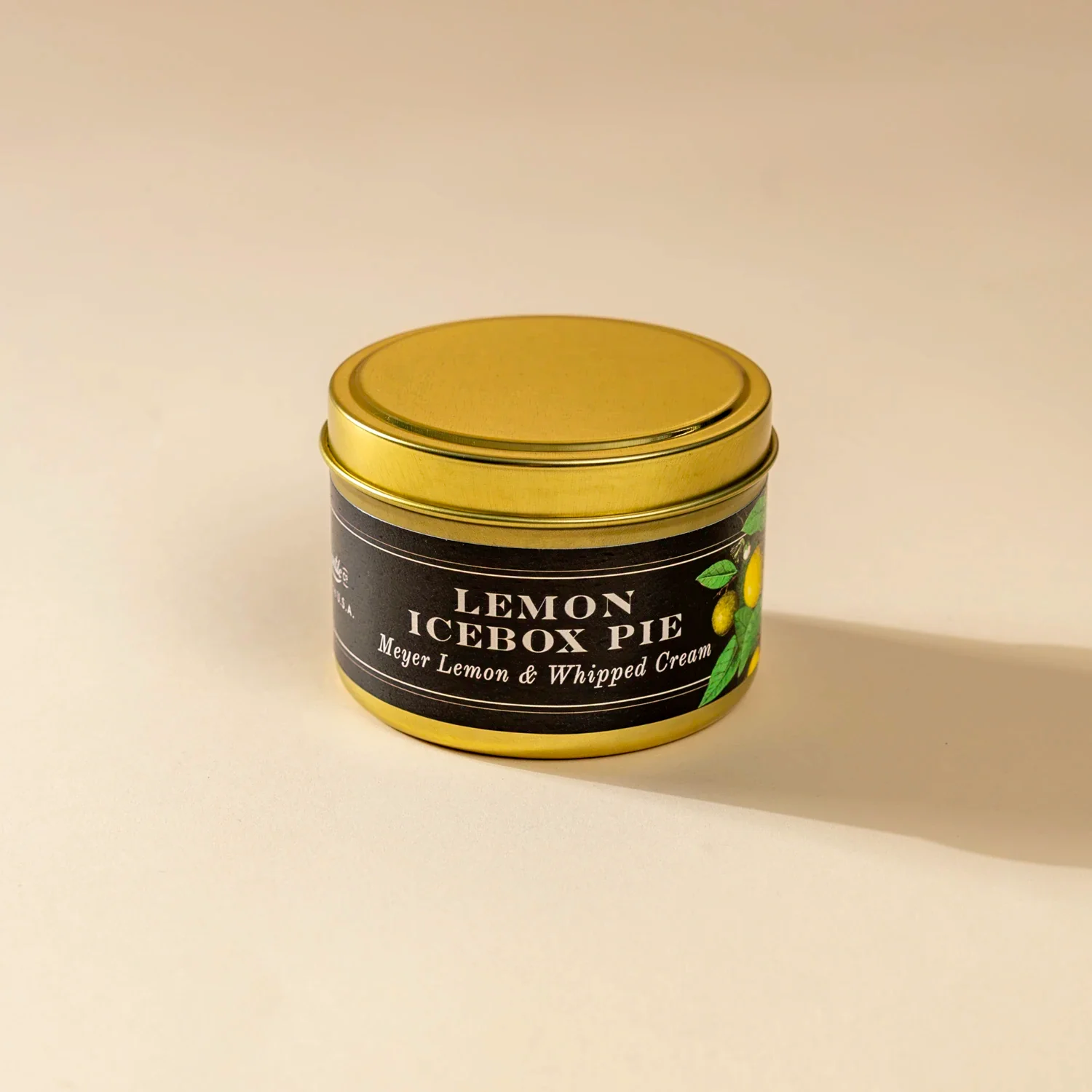1926-lemon-icebox-pie-5-oz-candle-1.webp