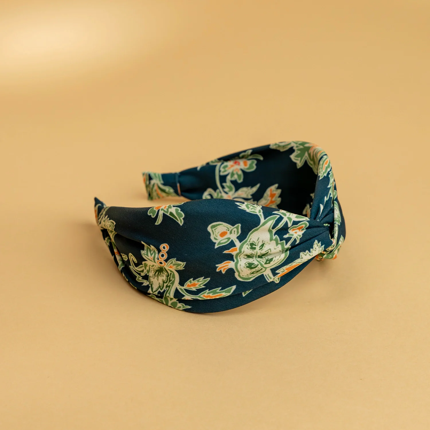 2008-lucy-s-boho-floral-headband-1.webp