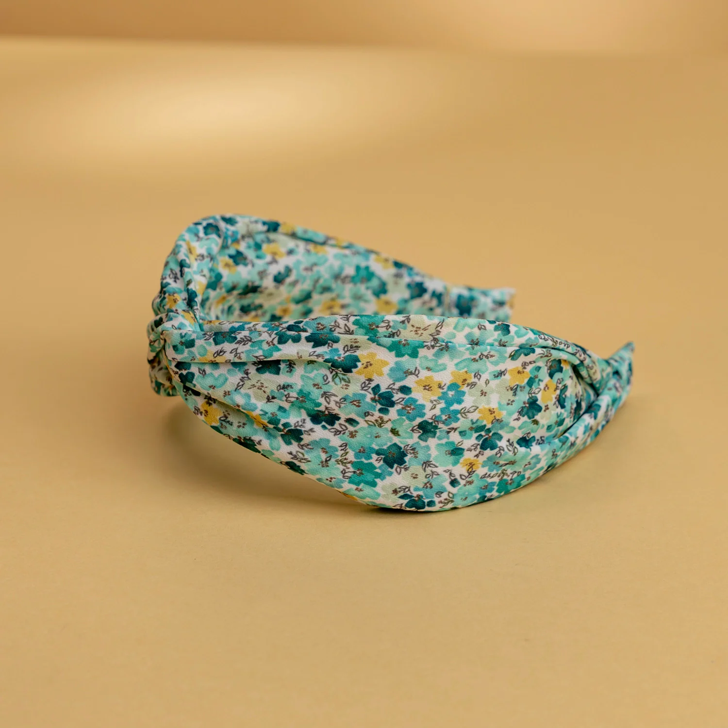 2011-lucy-s-bright-floral-headband-1.webp