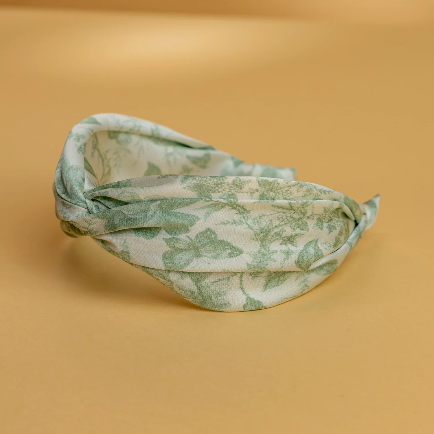 2015-lucy-s-butterfly-floral-headband-1.webp