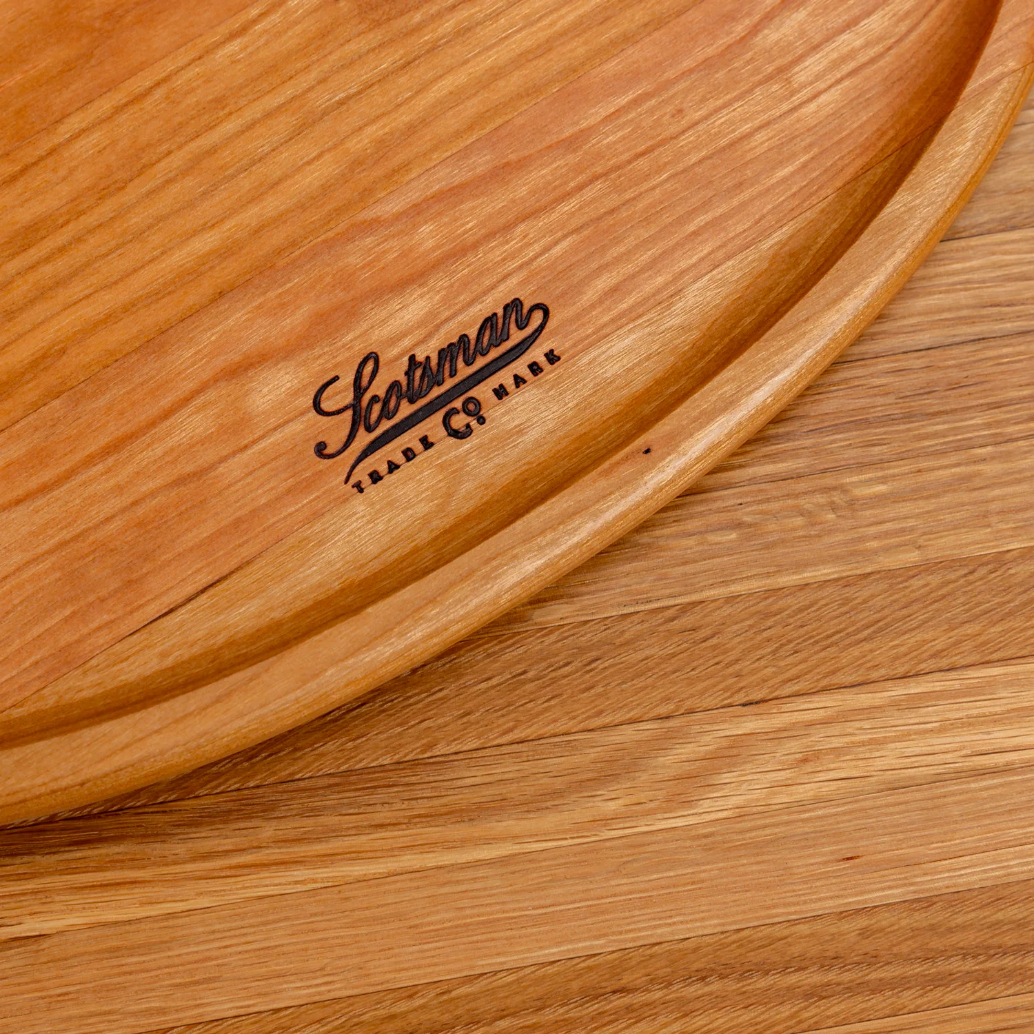 204-cherry-oval-carving-board-1.webp