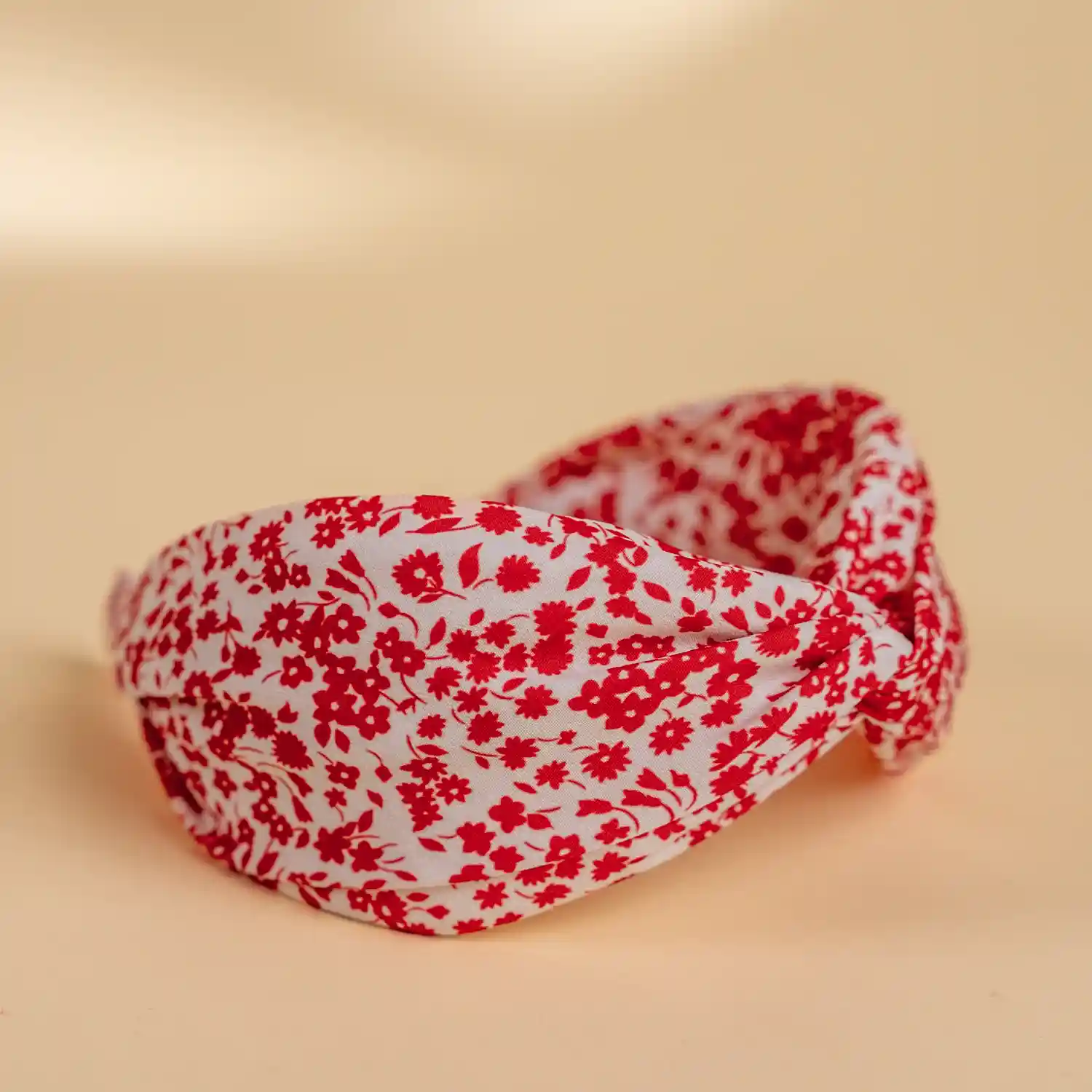 2058-lucy-s-simple-floral-headband-1.webp