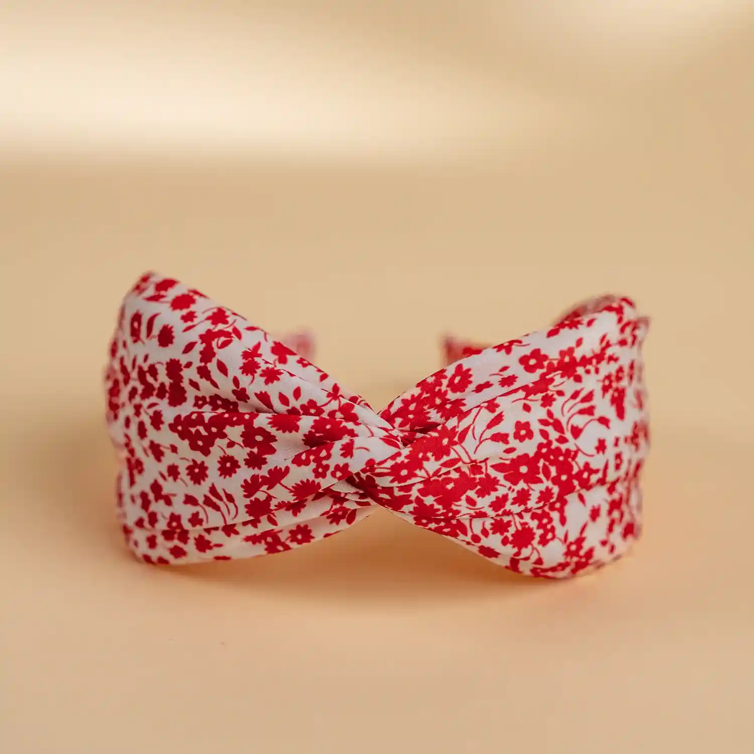 2058-lucy-s-simple-floral-headband-1.webp