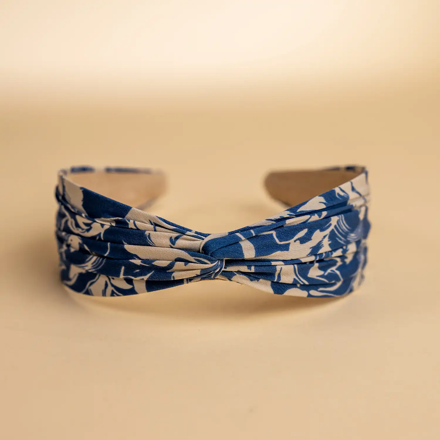 2407-mallorie-s-abstract-headband-1.webp