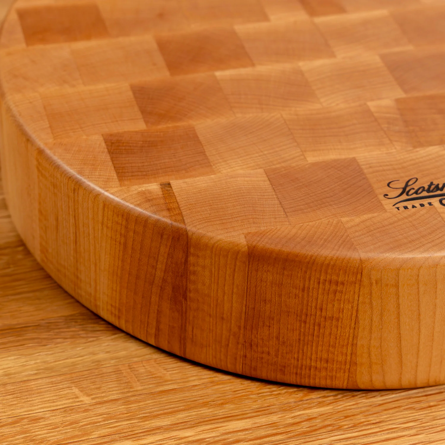 274-maple-end-grain-round-butcher-block-1.webp