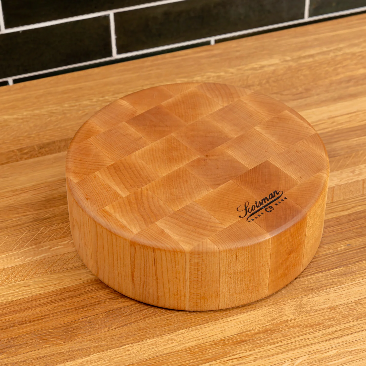 274-maple-end-grain-round-butcher-block-1.webp