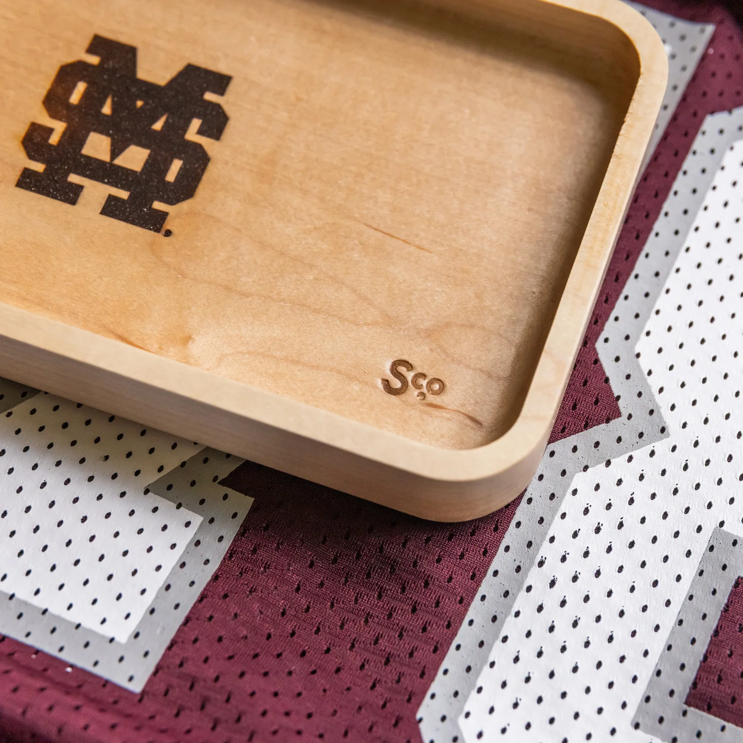 2781-maple-mississippi-state-wooden-valet-1.jpg