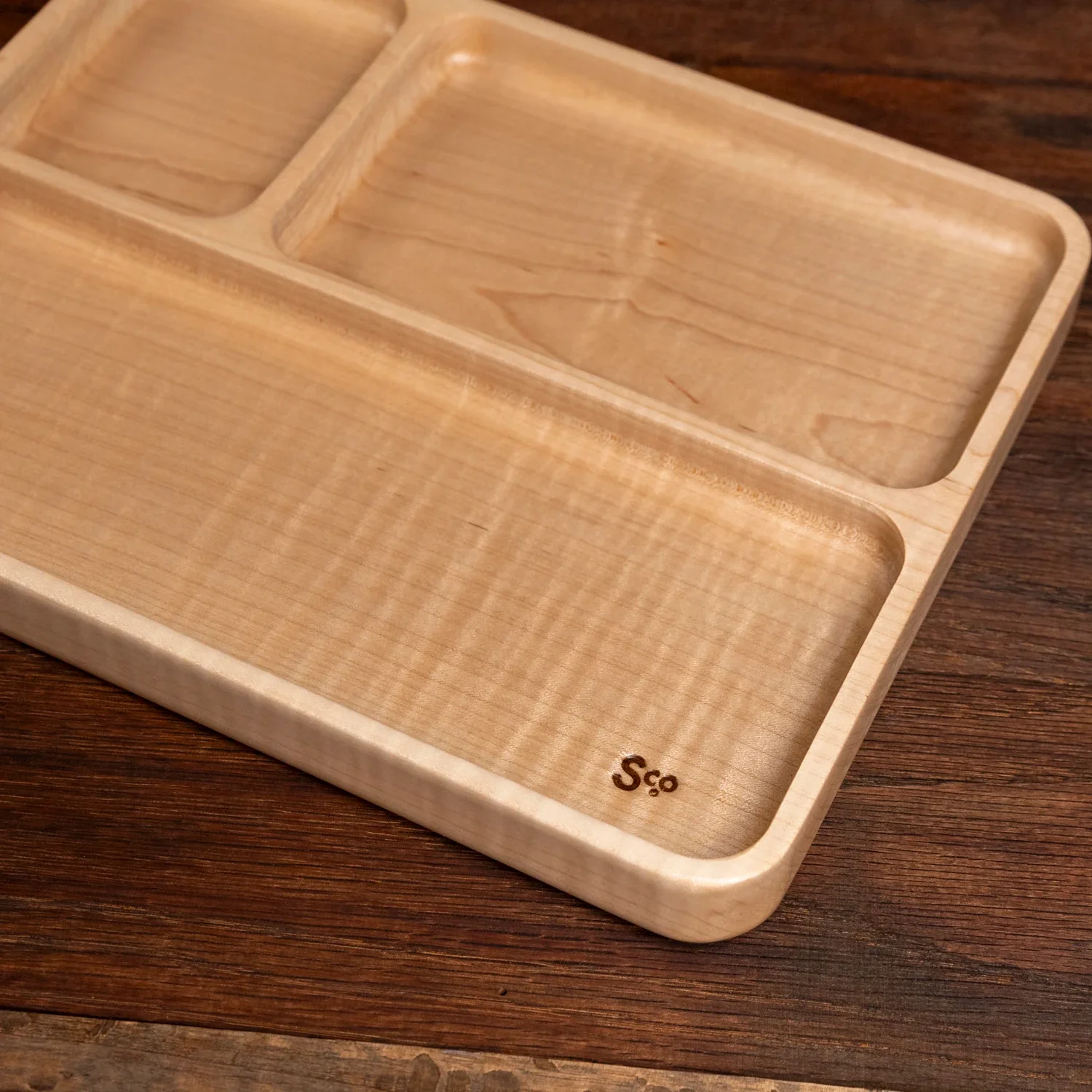 2795-maple-wooden-valet-1.webp