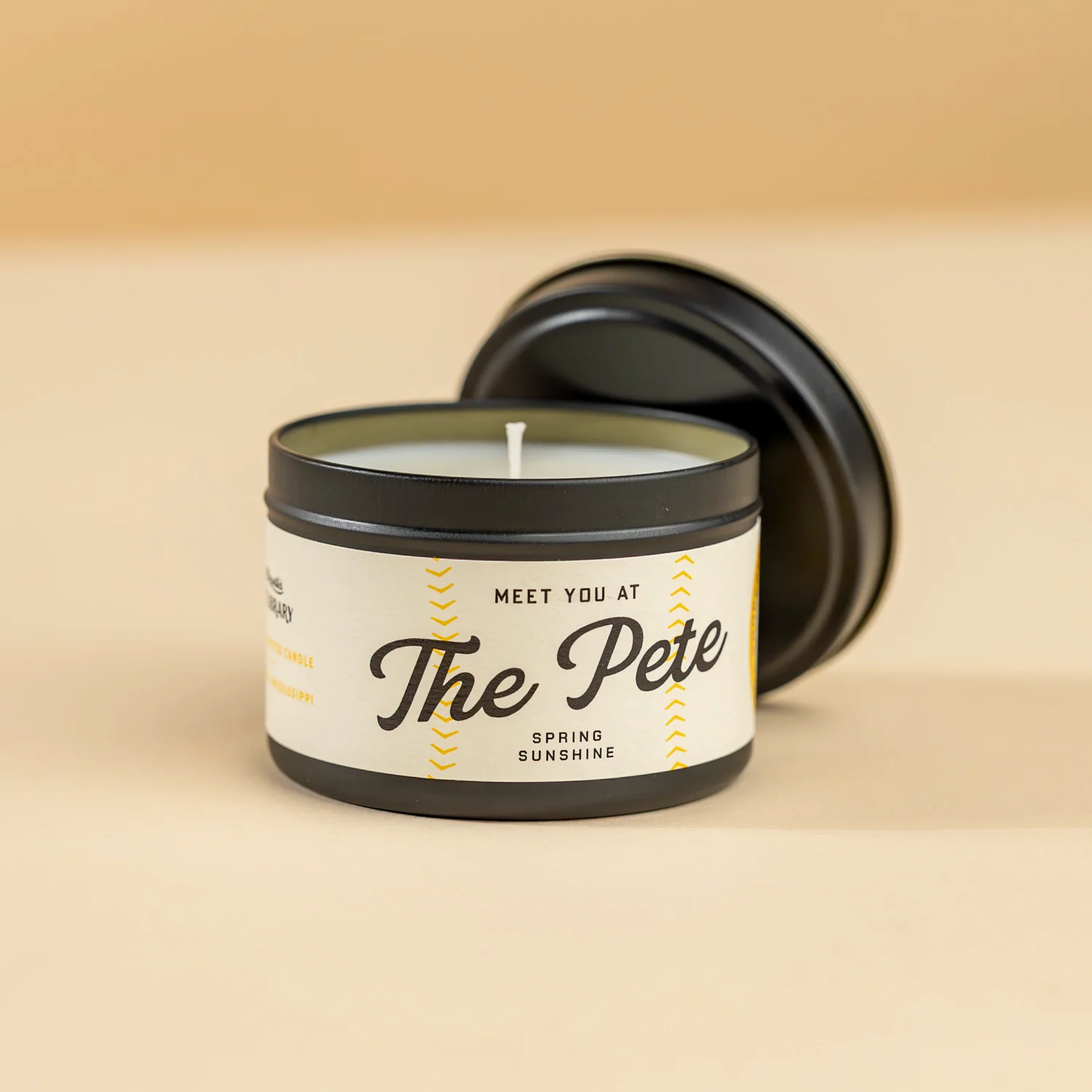 2822-meet-you-at-the-pete-5-oz-candle-1.webp