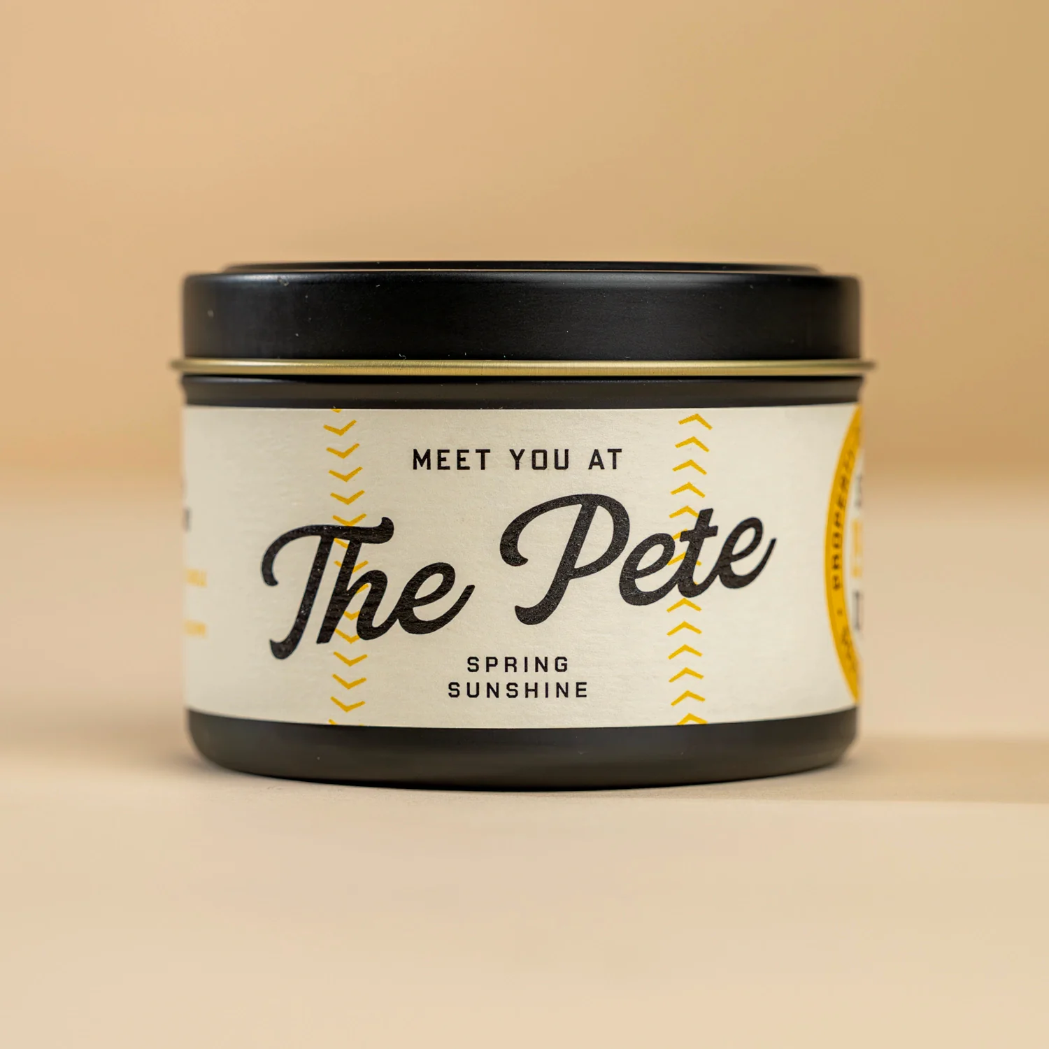 2822-meet-you-at-the-pete-5-oz-candle-1.webp