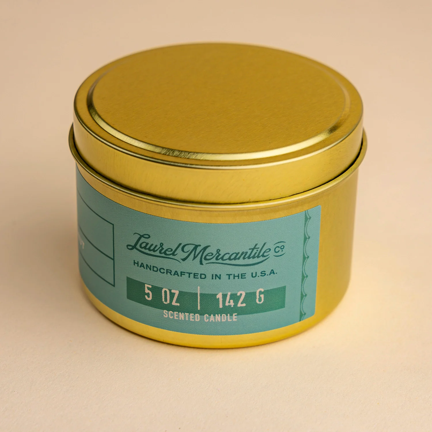 3023-portside-5-oz-candle-1.webp