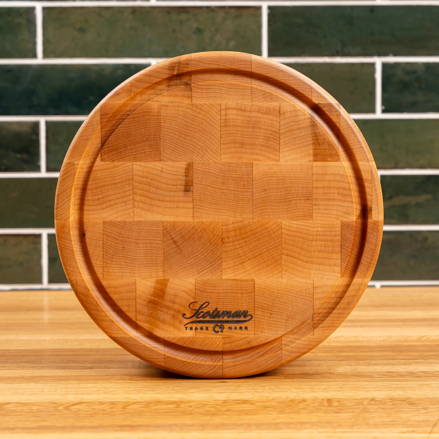 323-maple-end-grain-round-butcher-block-with-juice-groove-1.webp