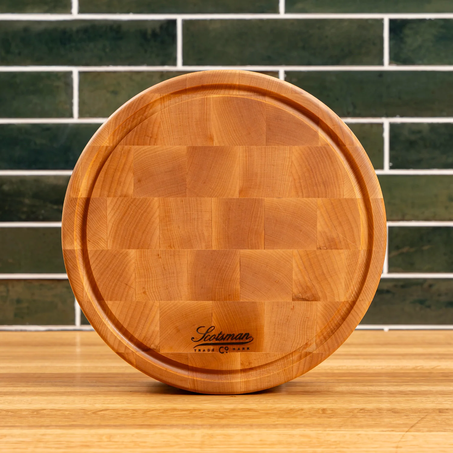 323-maple-end-grain-round-butcher-block-with-juice-groove-1.webp