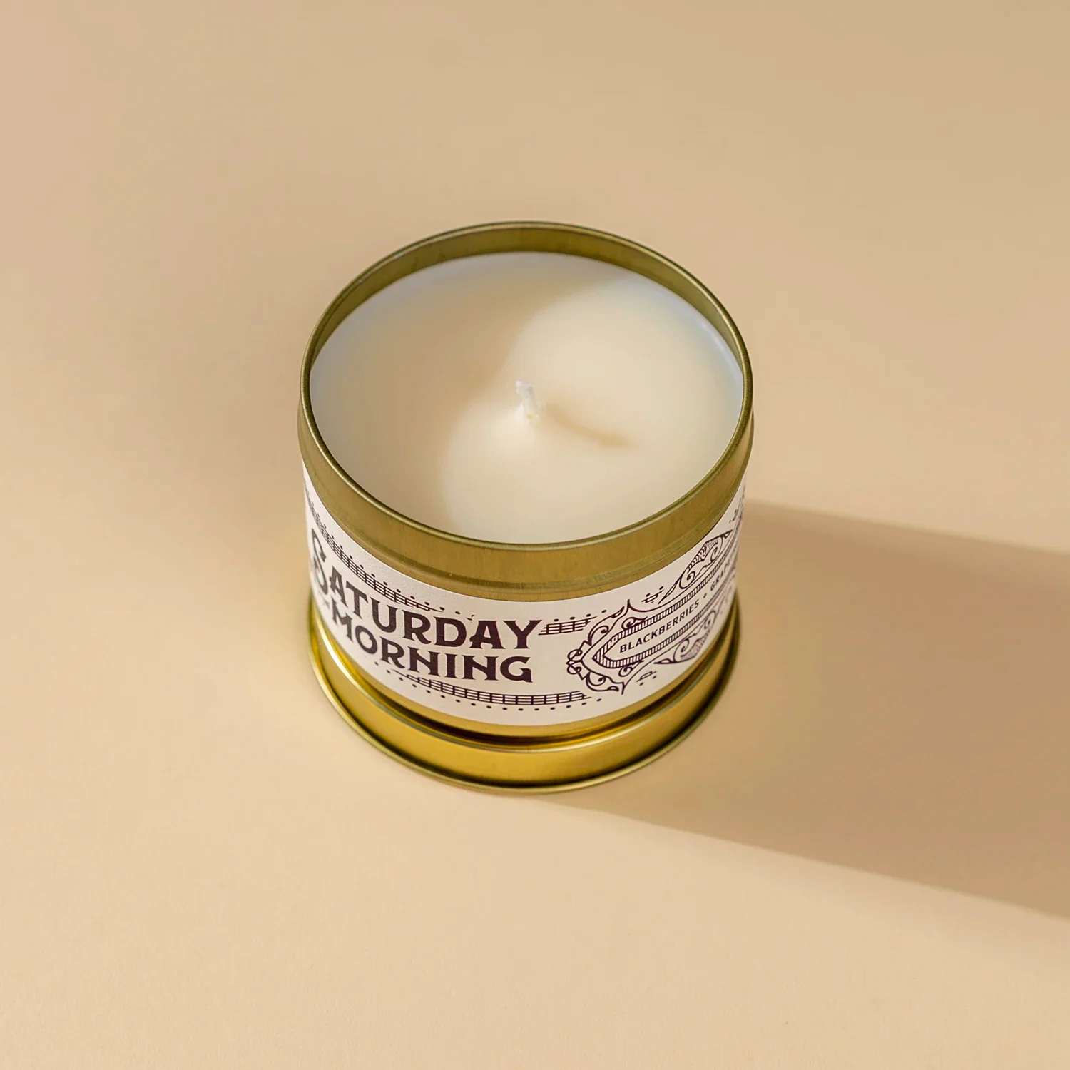 3303-saturday-morning-5-oz-candle-1.webp