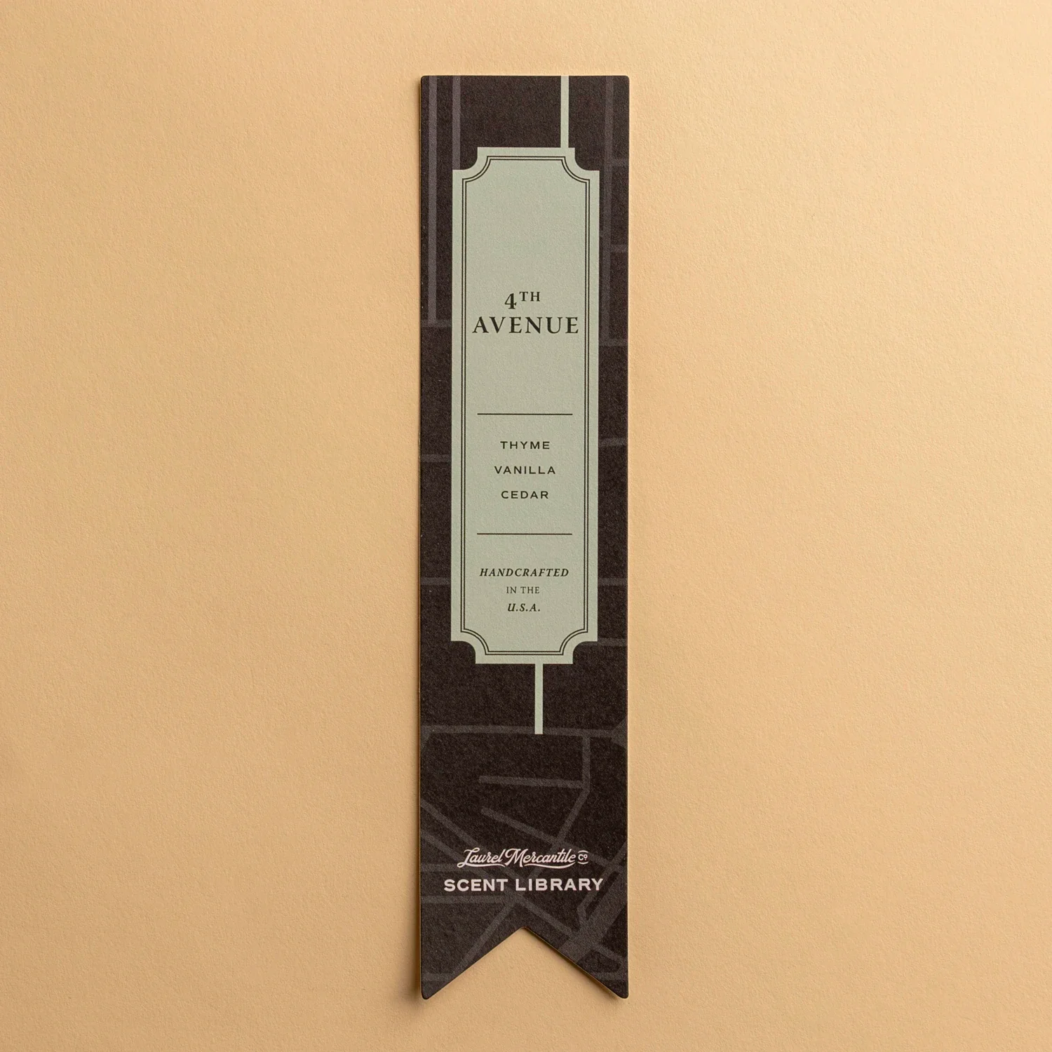 3344-scented-bookmark-avenues-collection-1.webp
