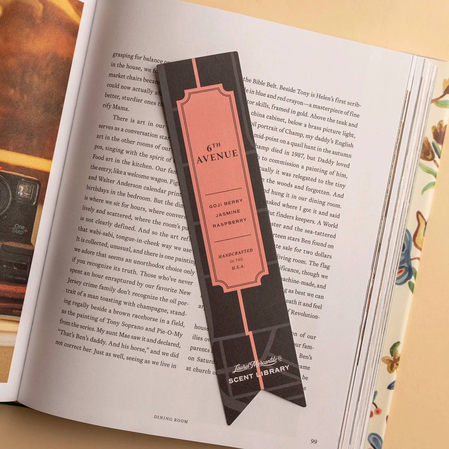 3344-scented-bookmark-avenues-collection-1.webp