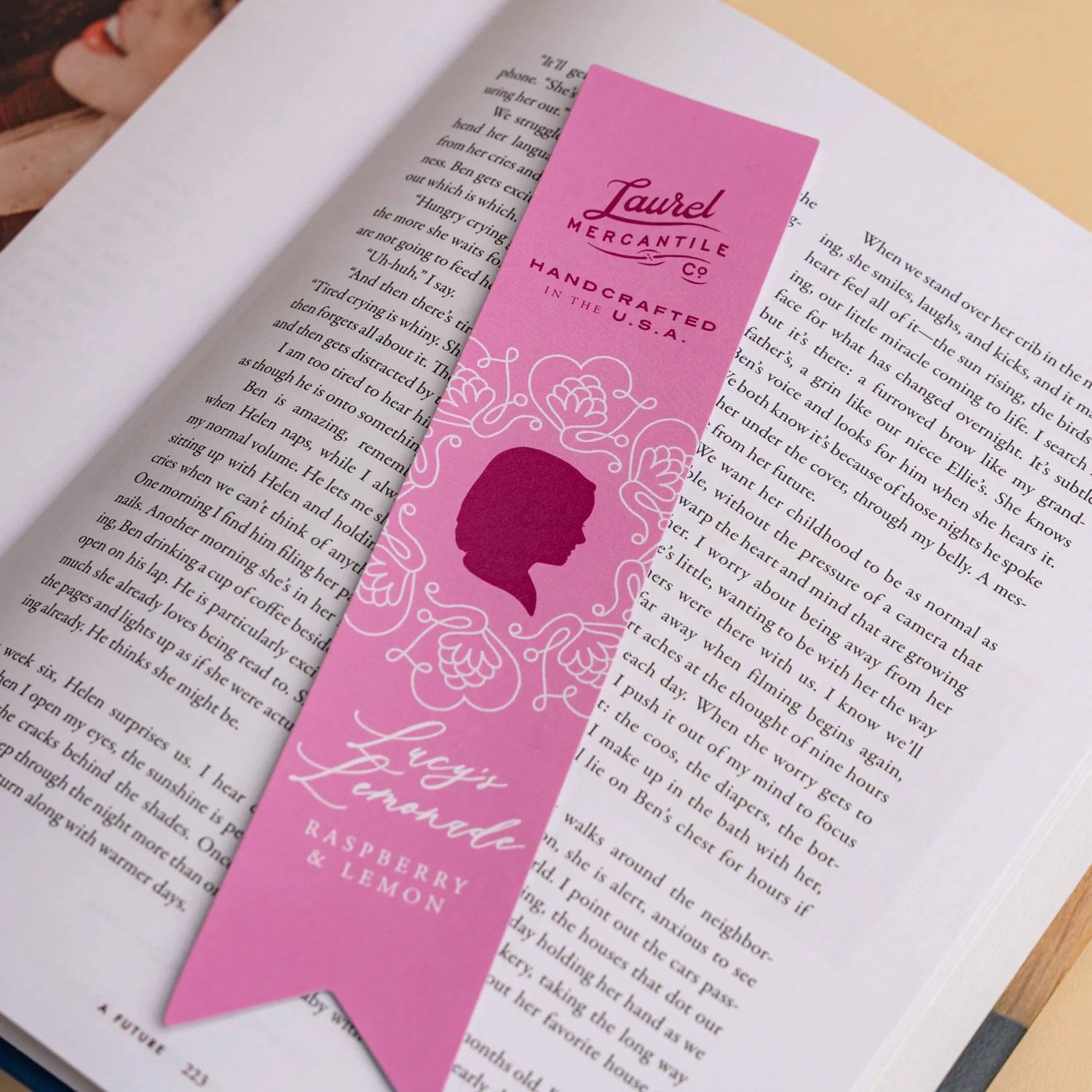 3356-scented-bookmark-daughters-collection-1.webp