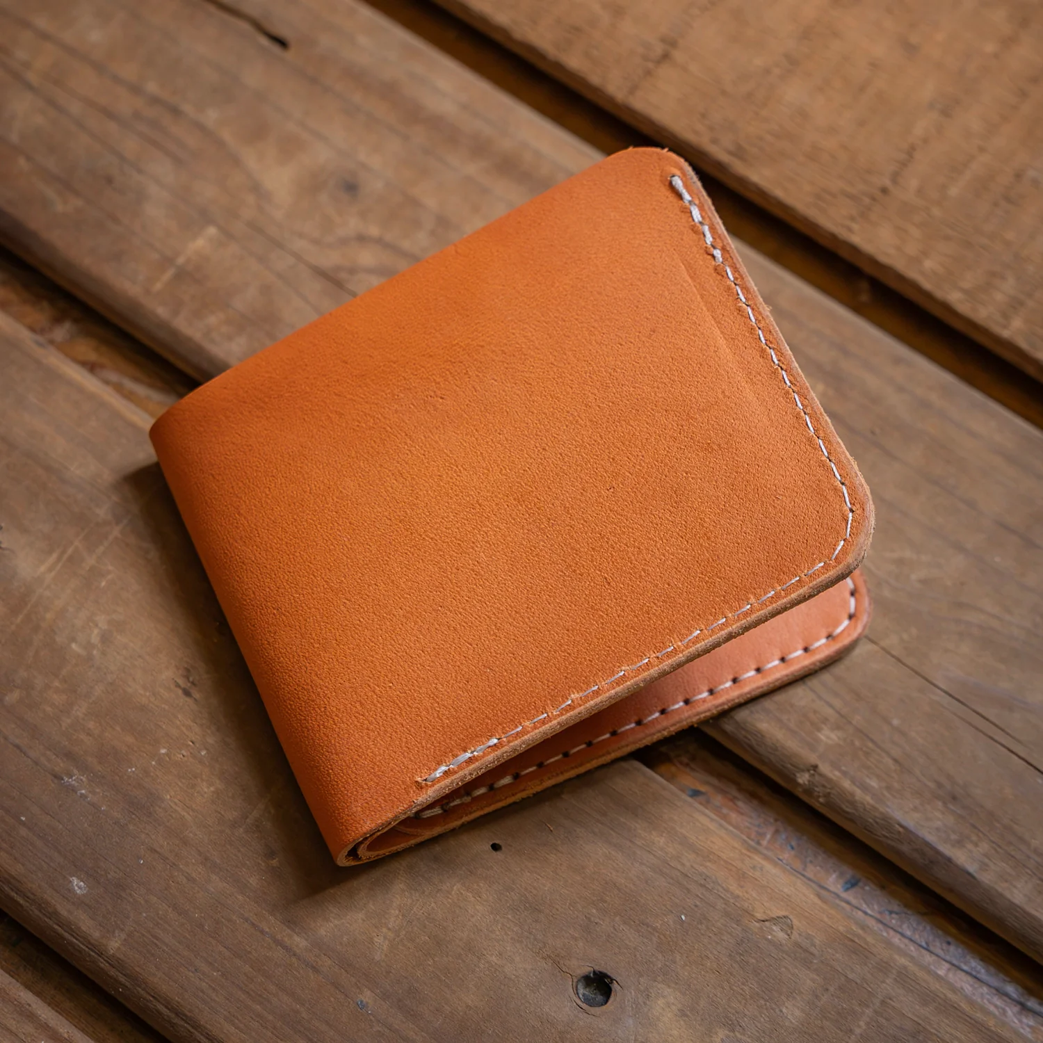 3458-scotsman-leather-bi-fold-wallet-1.webp