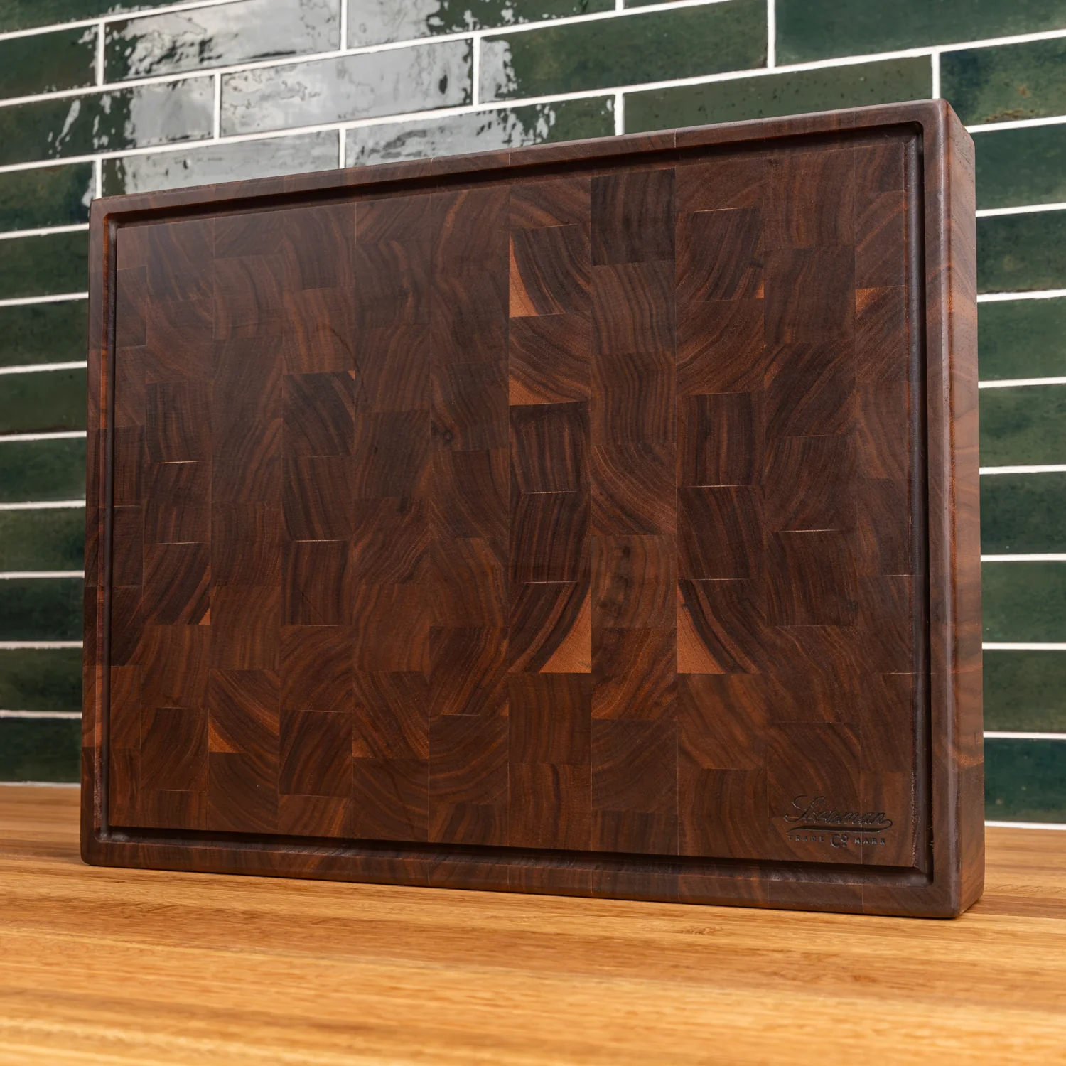 353-walnut-end-grain-rectangle-butcher-block-with-juice-groove-1.webp