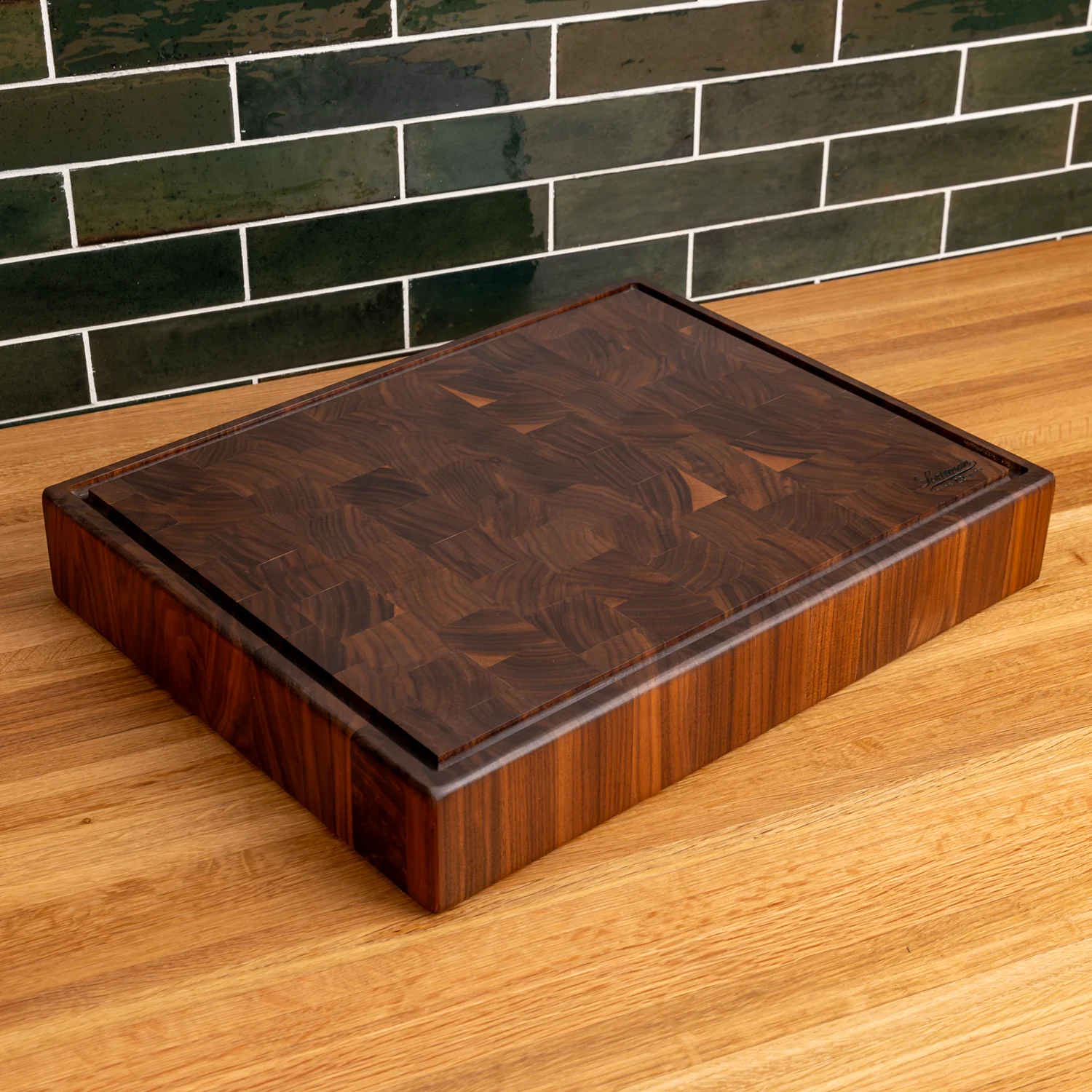 353-walnut-end-grain-rectangle-butcher-block-with-juice-groove-1.webp