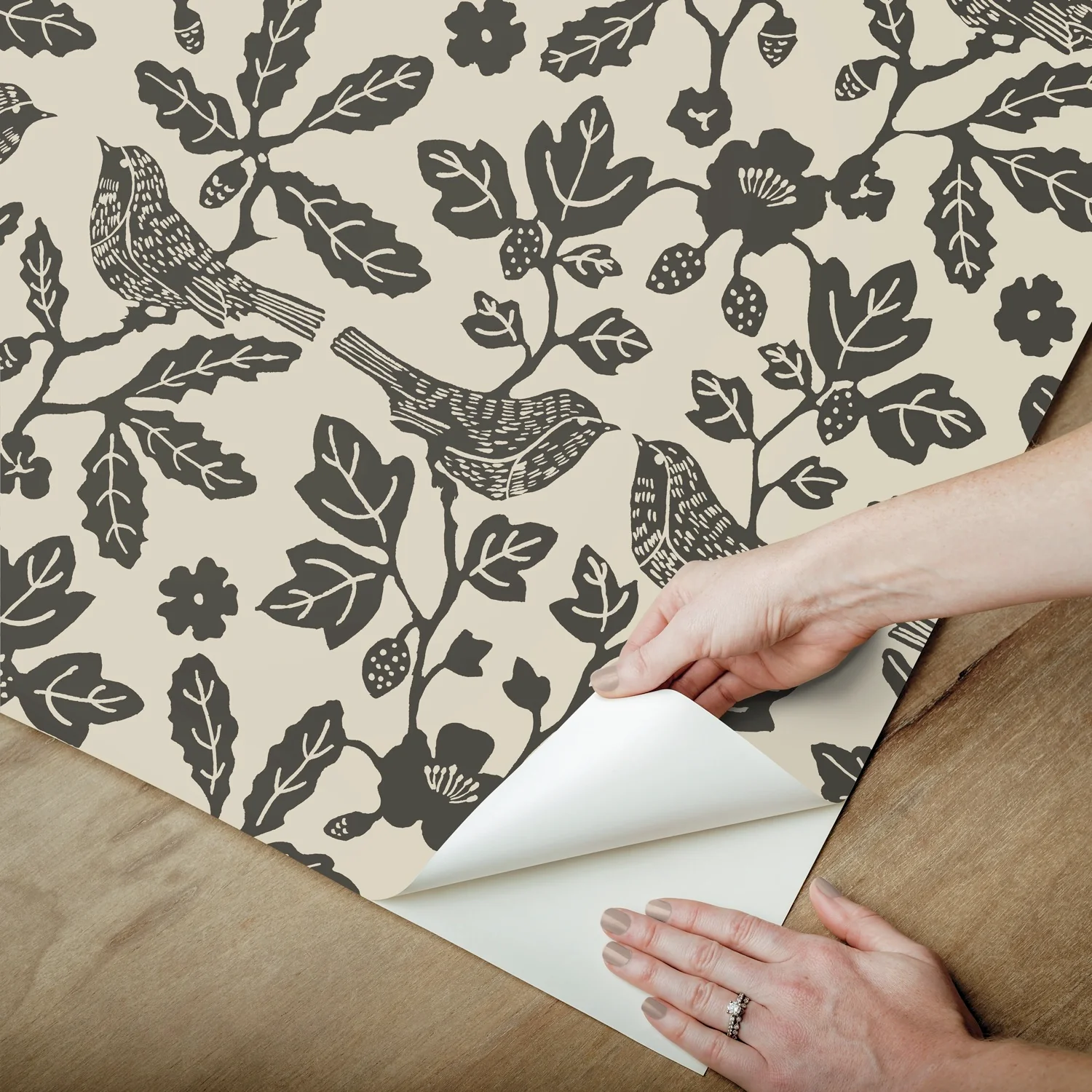 3545-sparrow-oak-premium-peel-stick-wallpaper-roll-1.webp