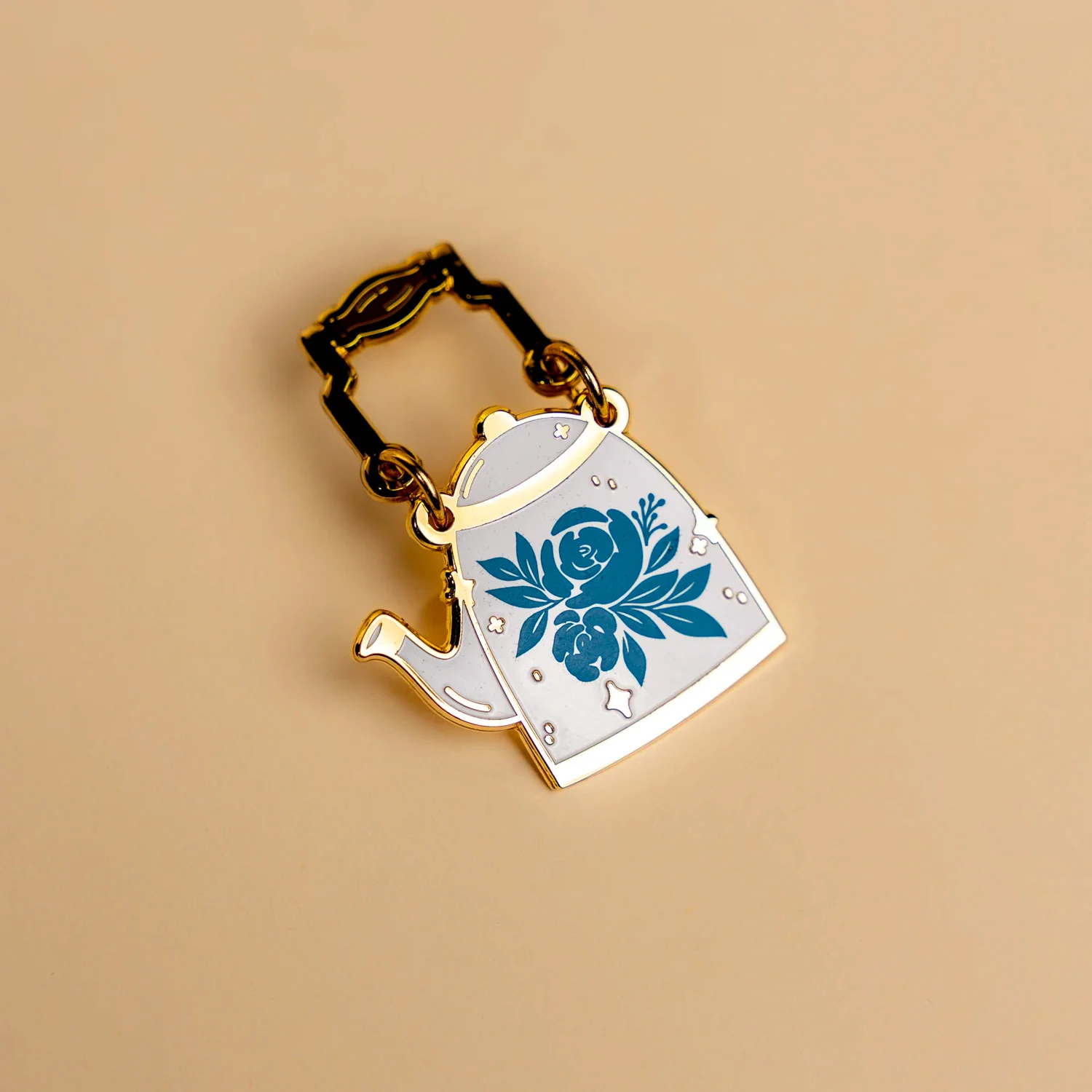 3642-teapot-enamel-pin-1.webp