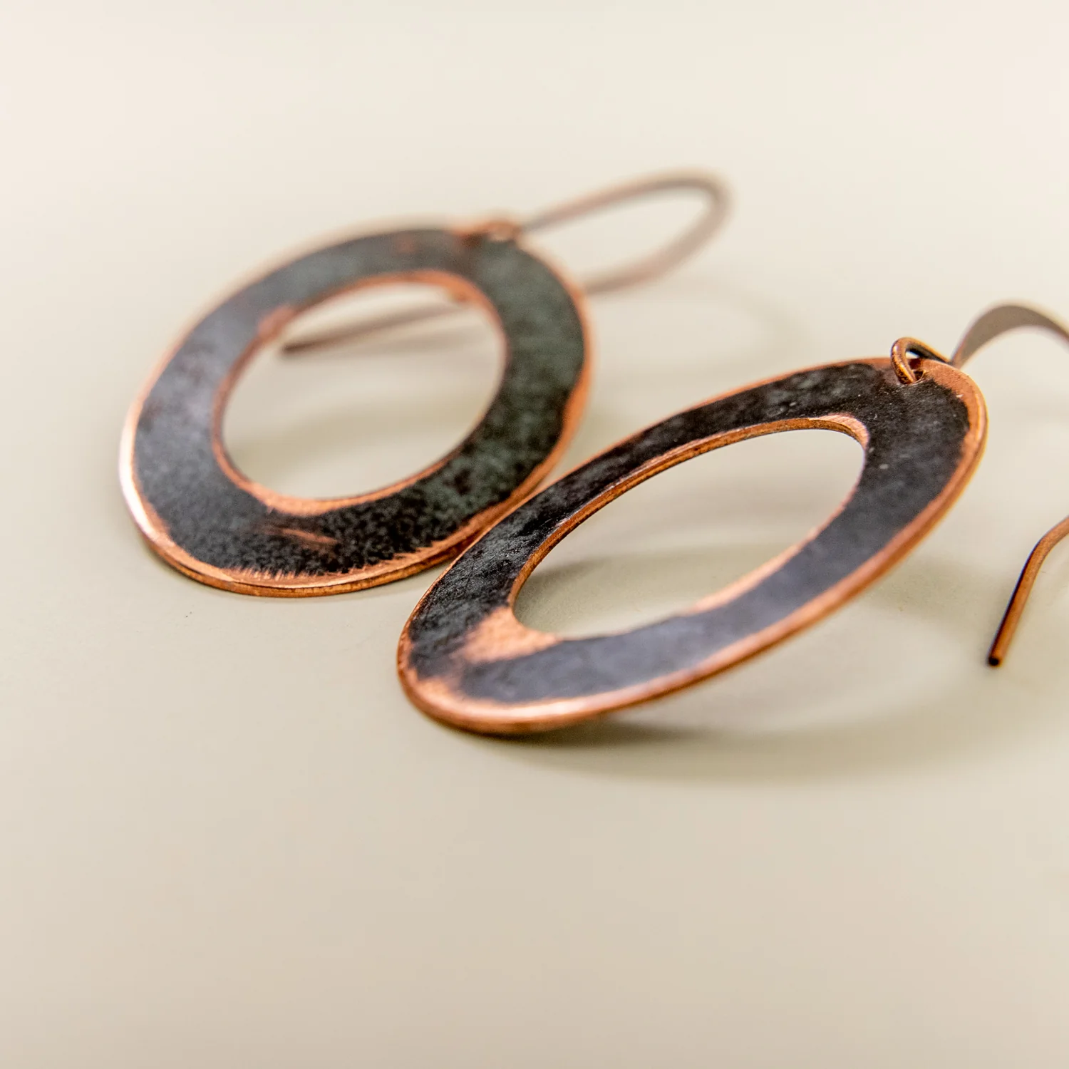 3658-the-catenary-earrings-1.webp