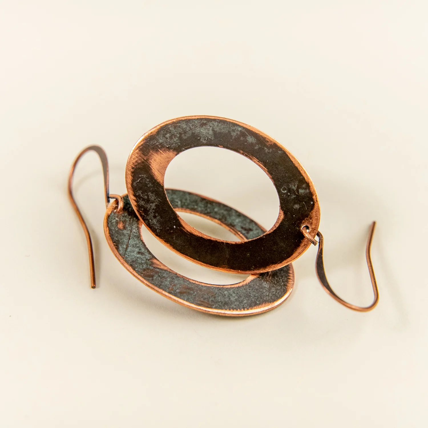 3658-the-catenary-earrings-1.webp